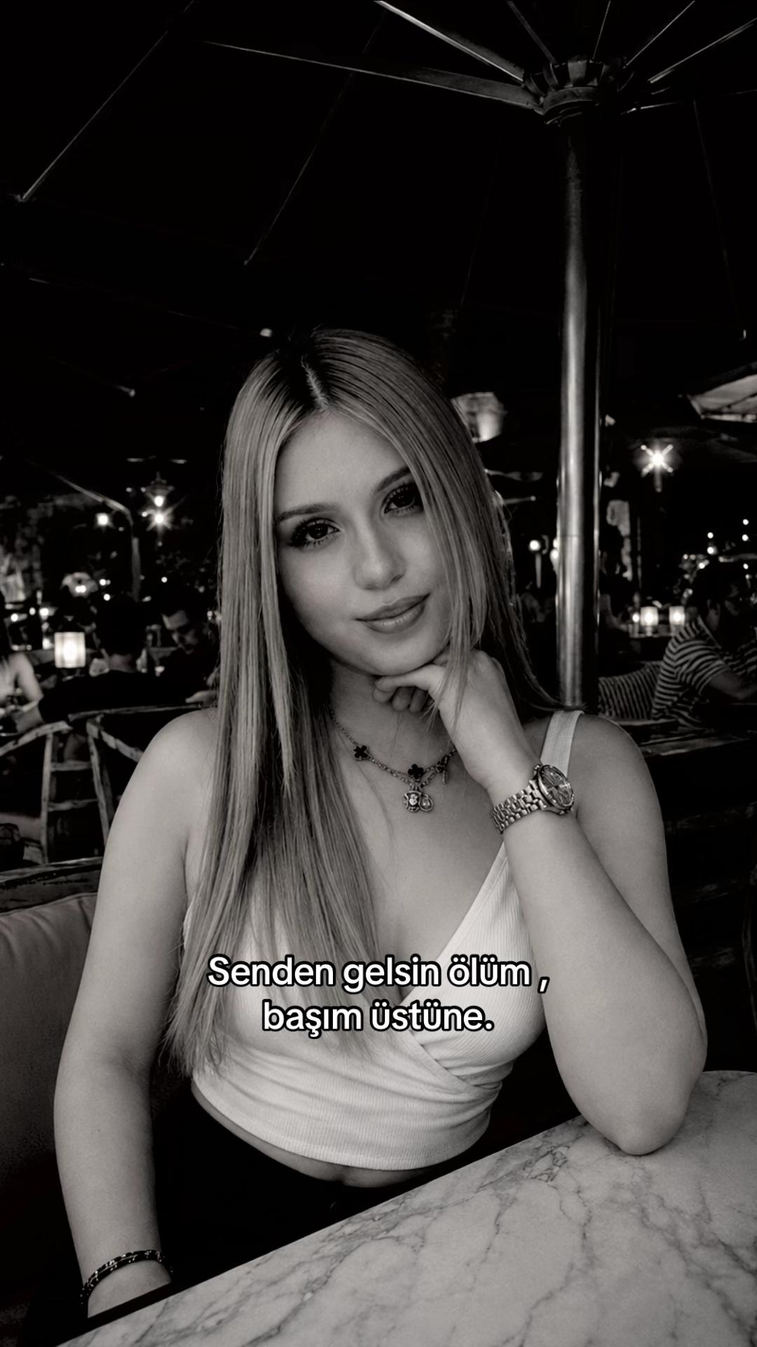 @laraabsk_