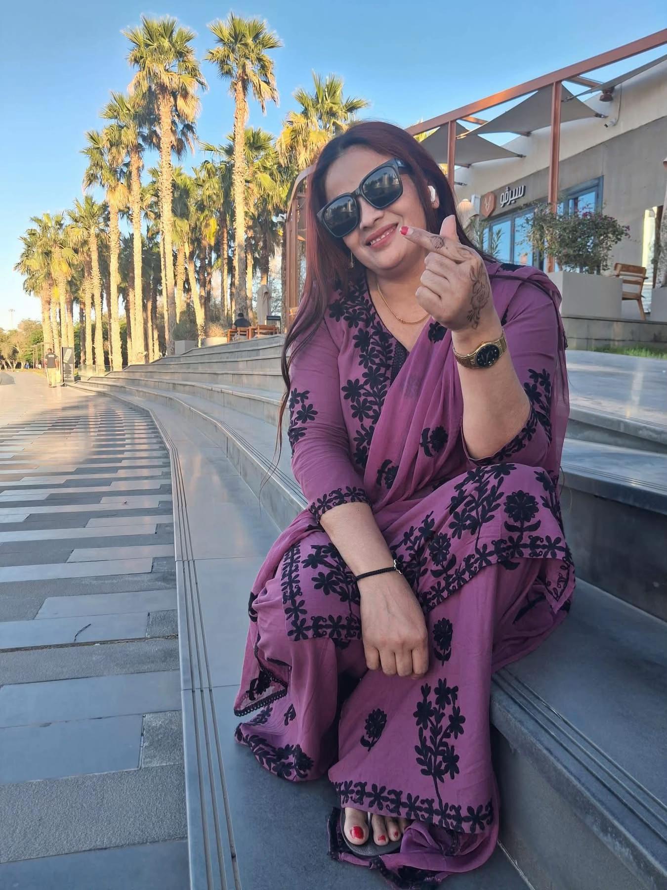 @Prasansa pradhan (radhey)❤️🦚