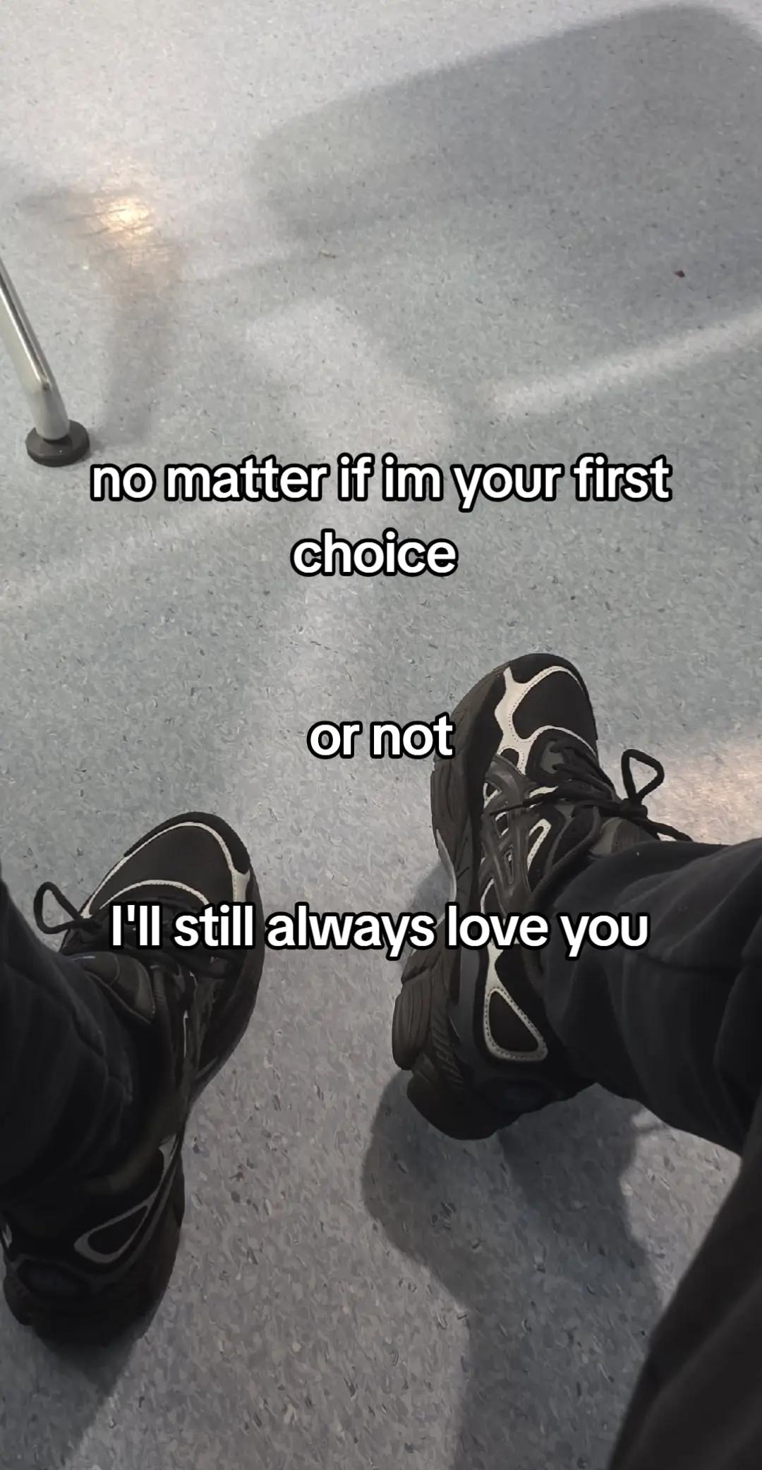 @⃟