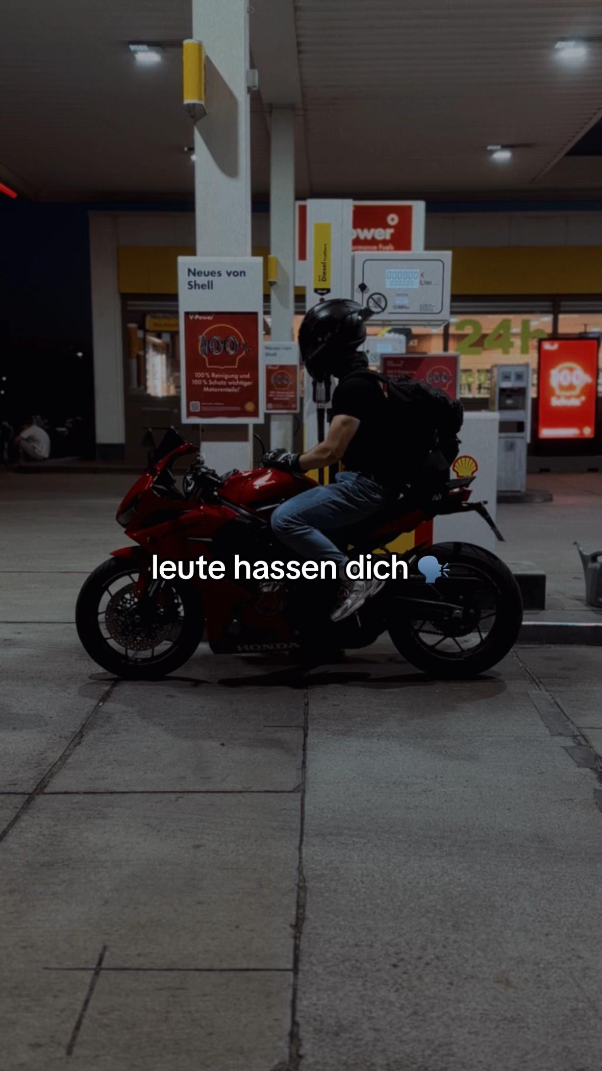 @derbausi