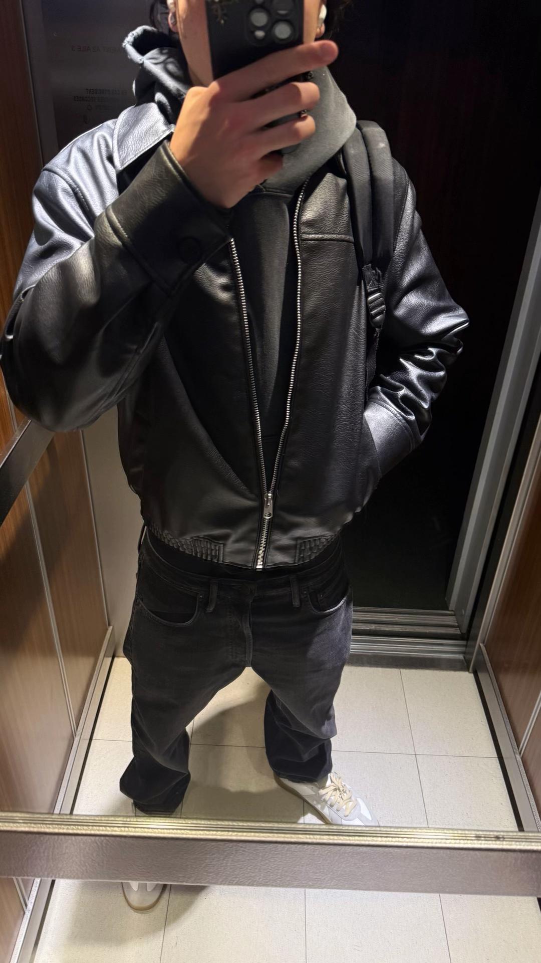 @𝗖&middot;𝗠𝗭𝗚