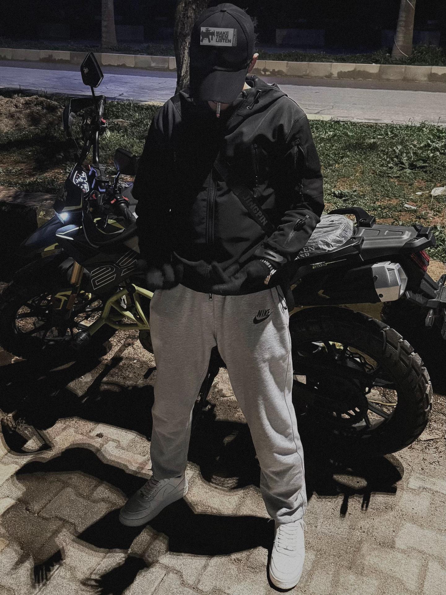 @3li