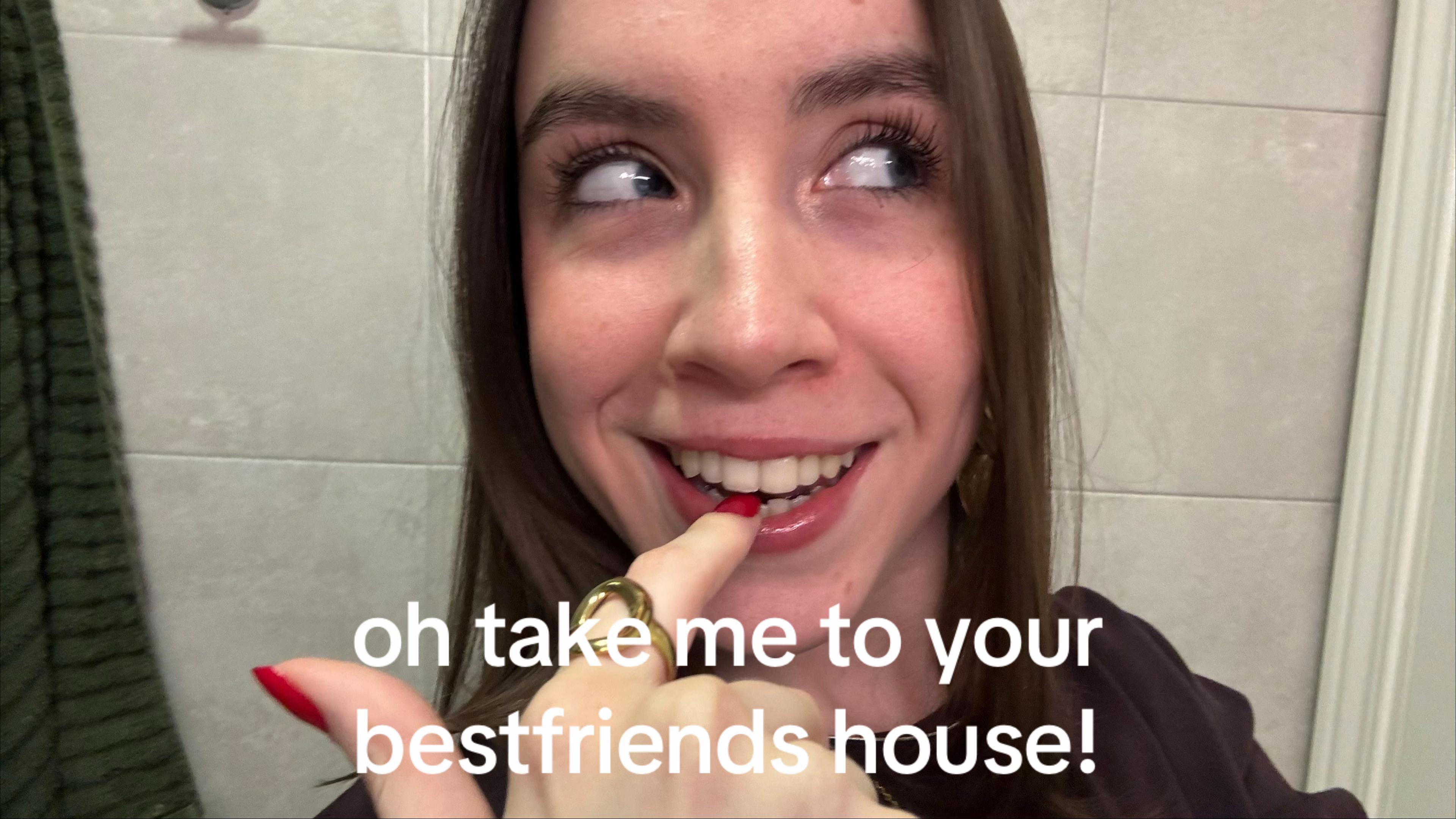 @Gabriela Lozano
