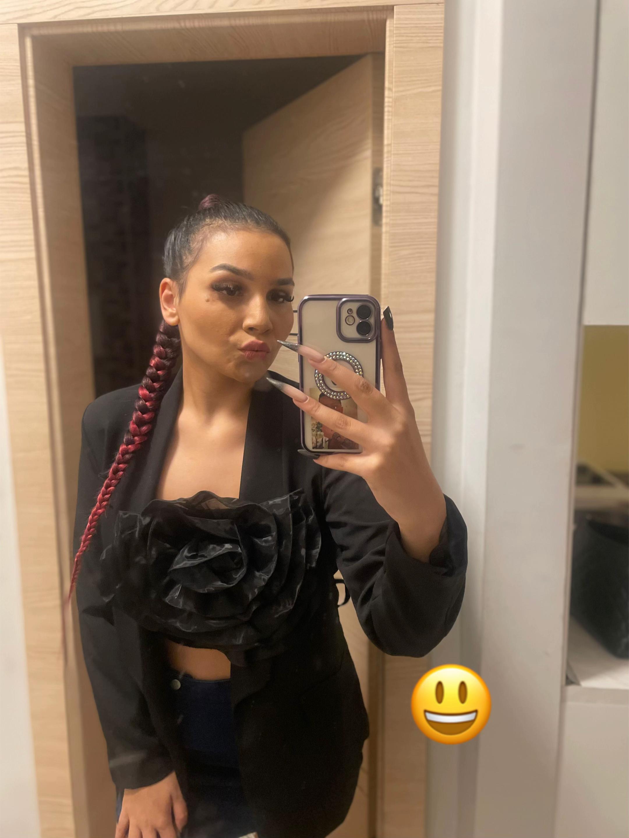 @دانييلا ليفشيفا🥴