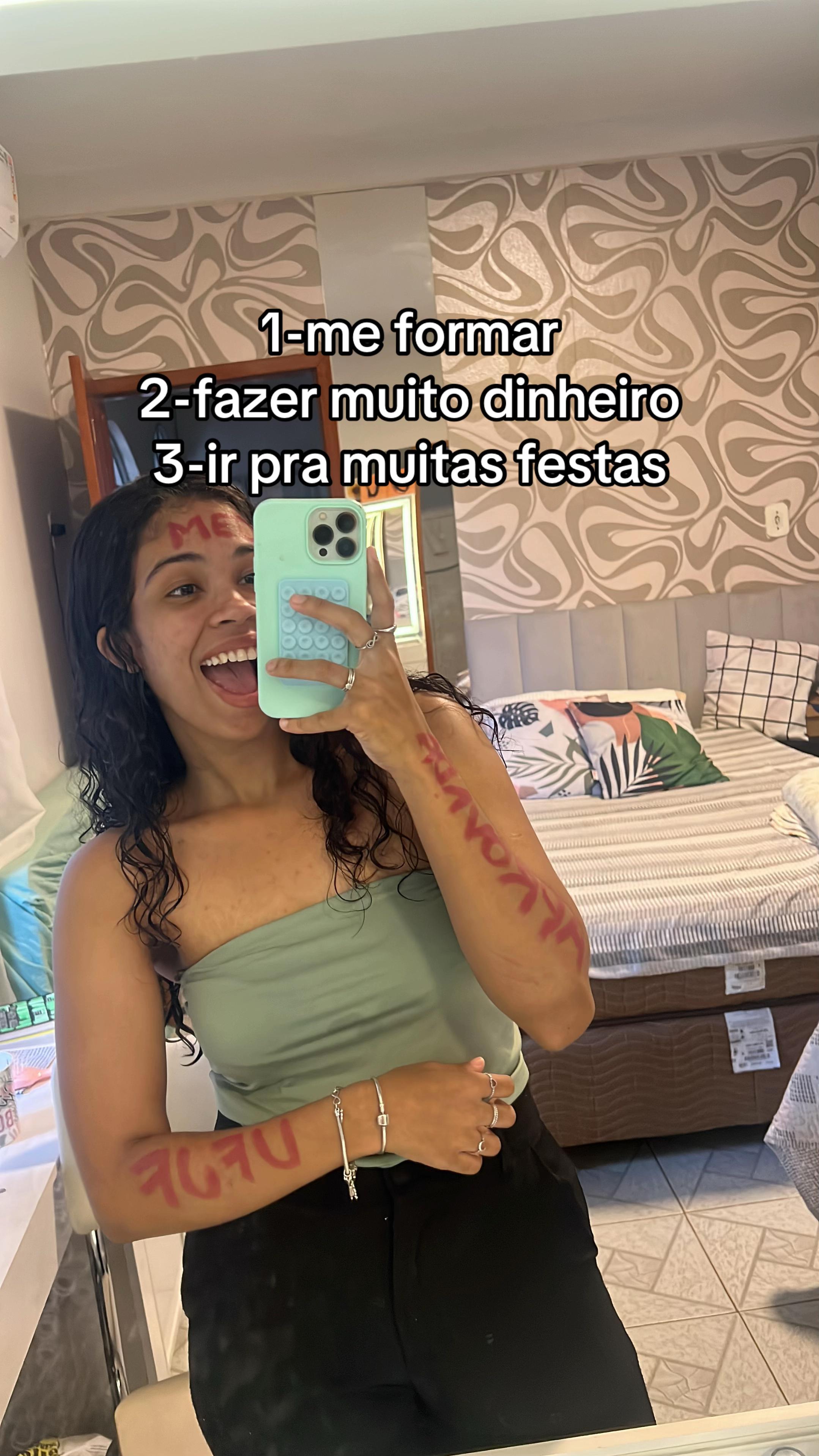 @Kezia Mota