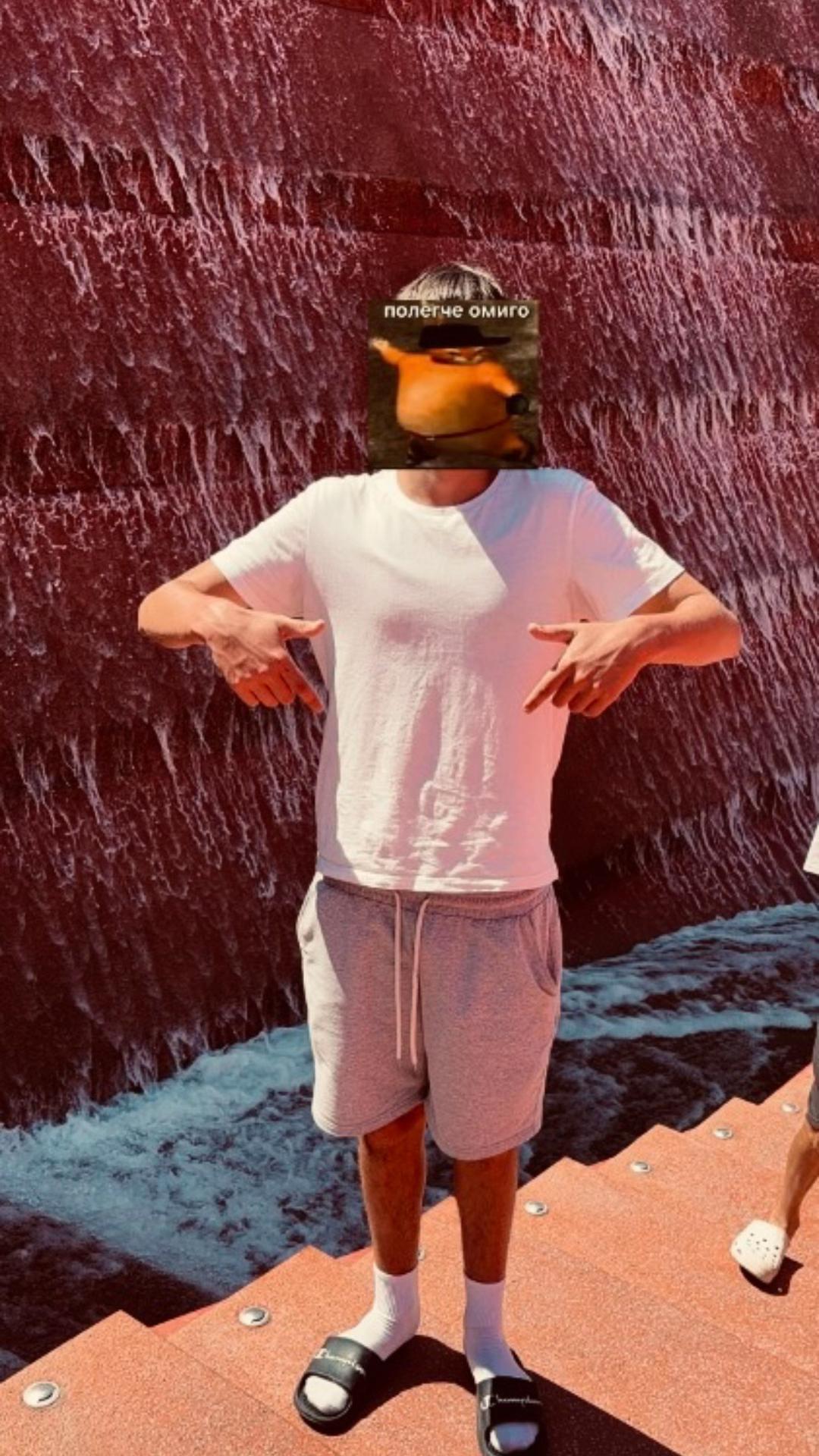 @JayHood𖣂