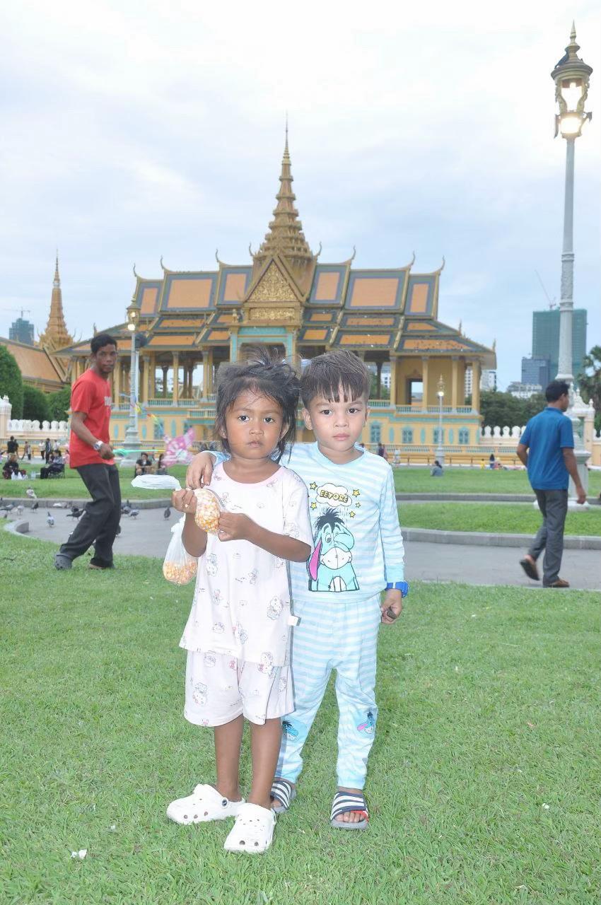 @ម៉ាក់ប្រុសនុ