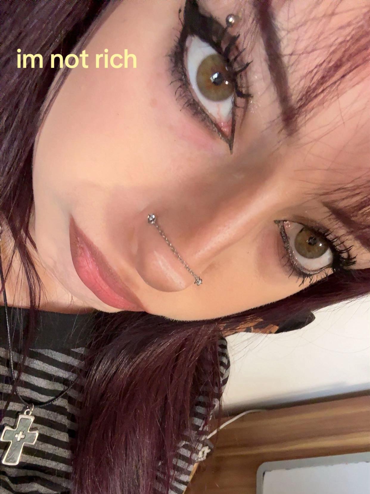 @livvyy