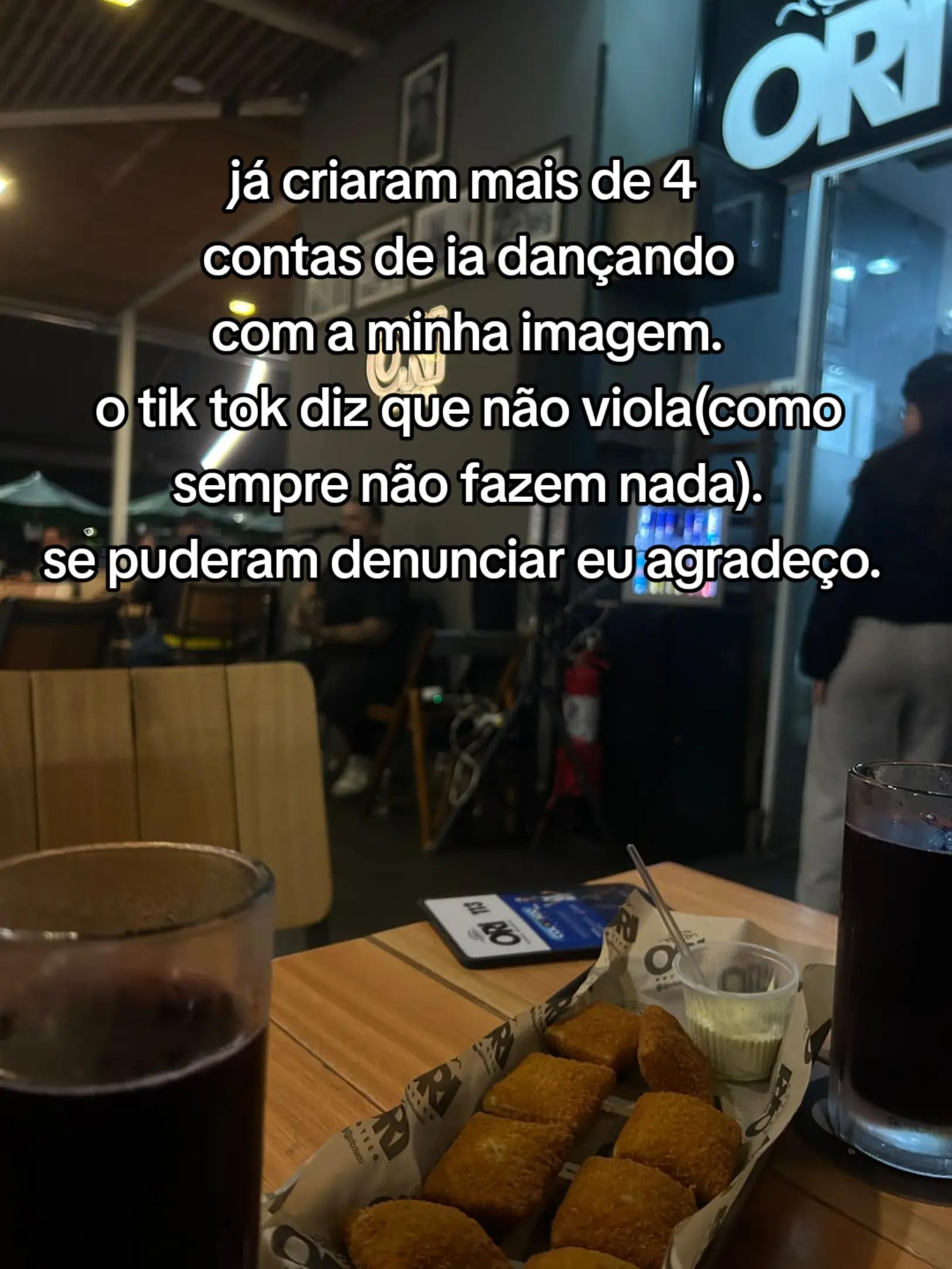 @🎭