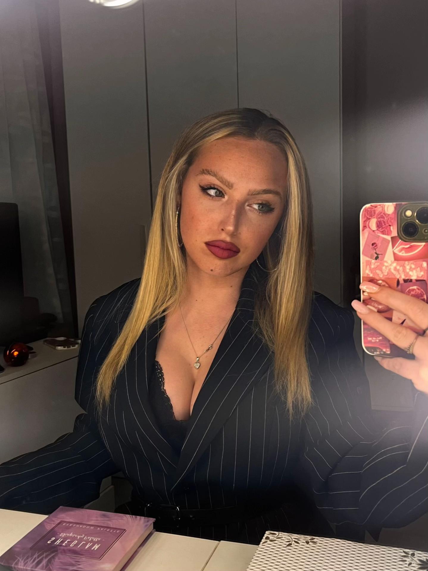 @Valevasia