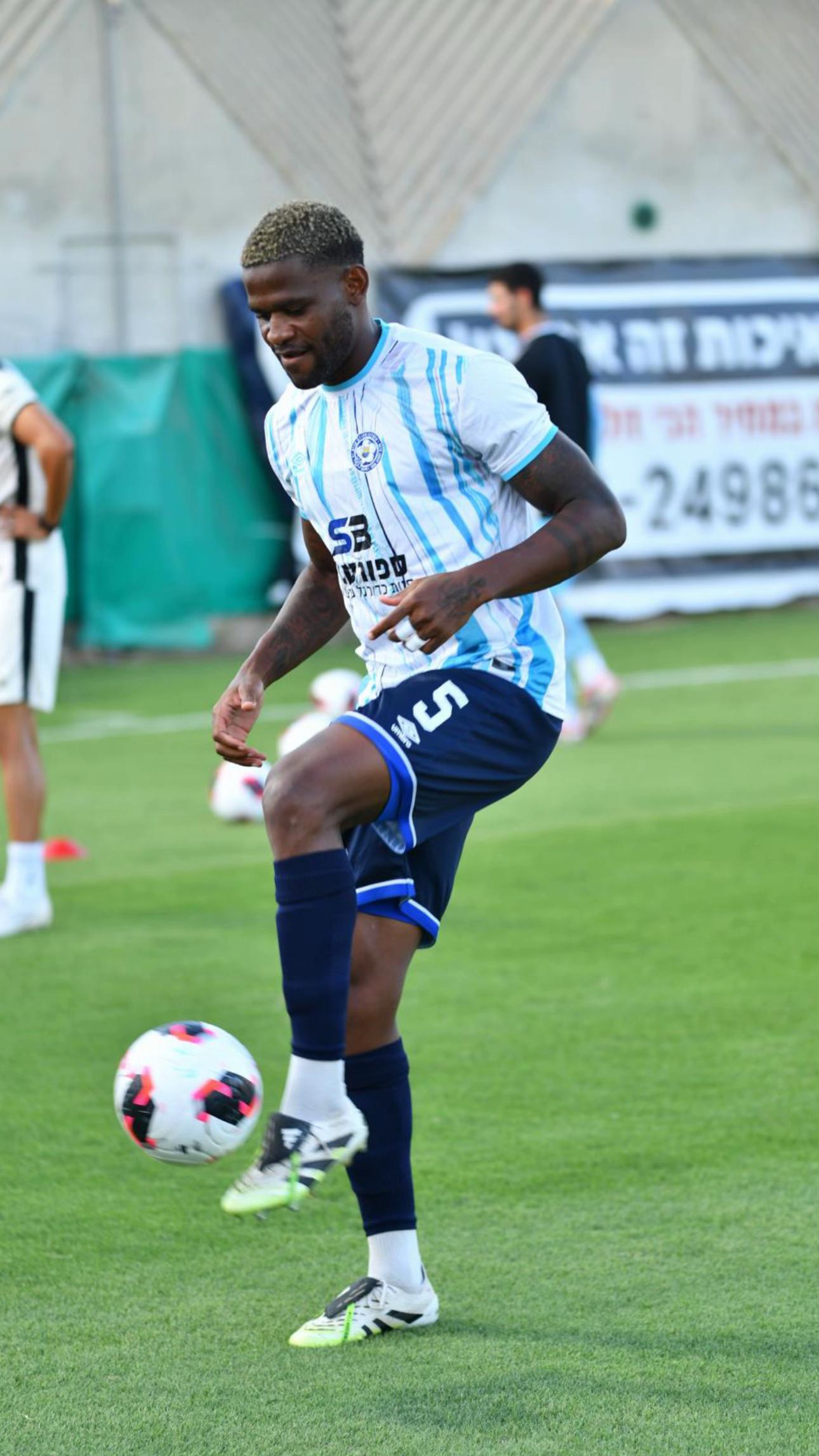@Thierry Etoungou