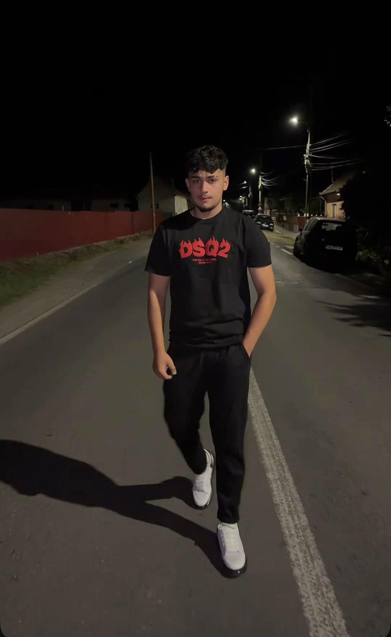 @Italianul