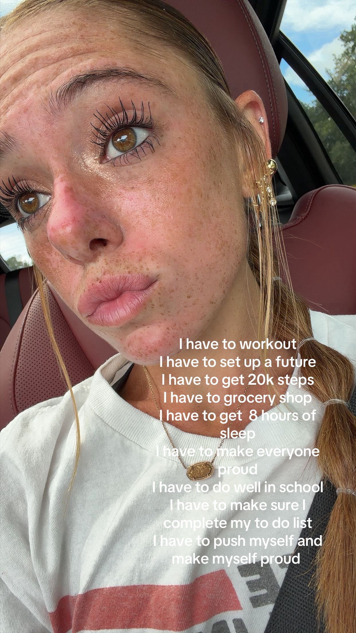 @Ellie☘️