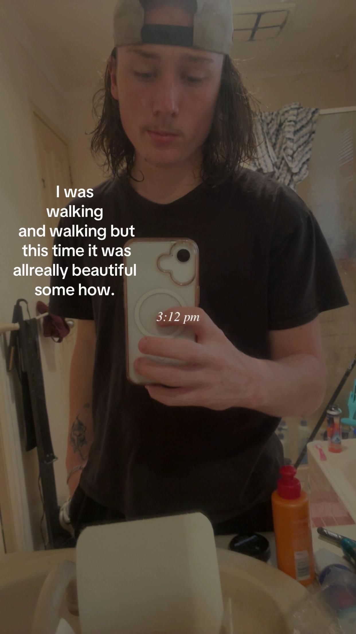 @️