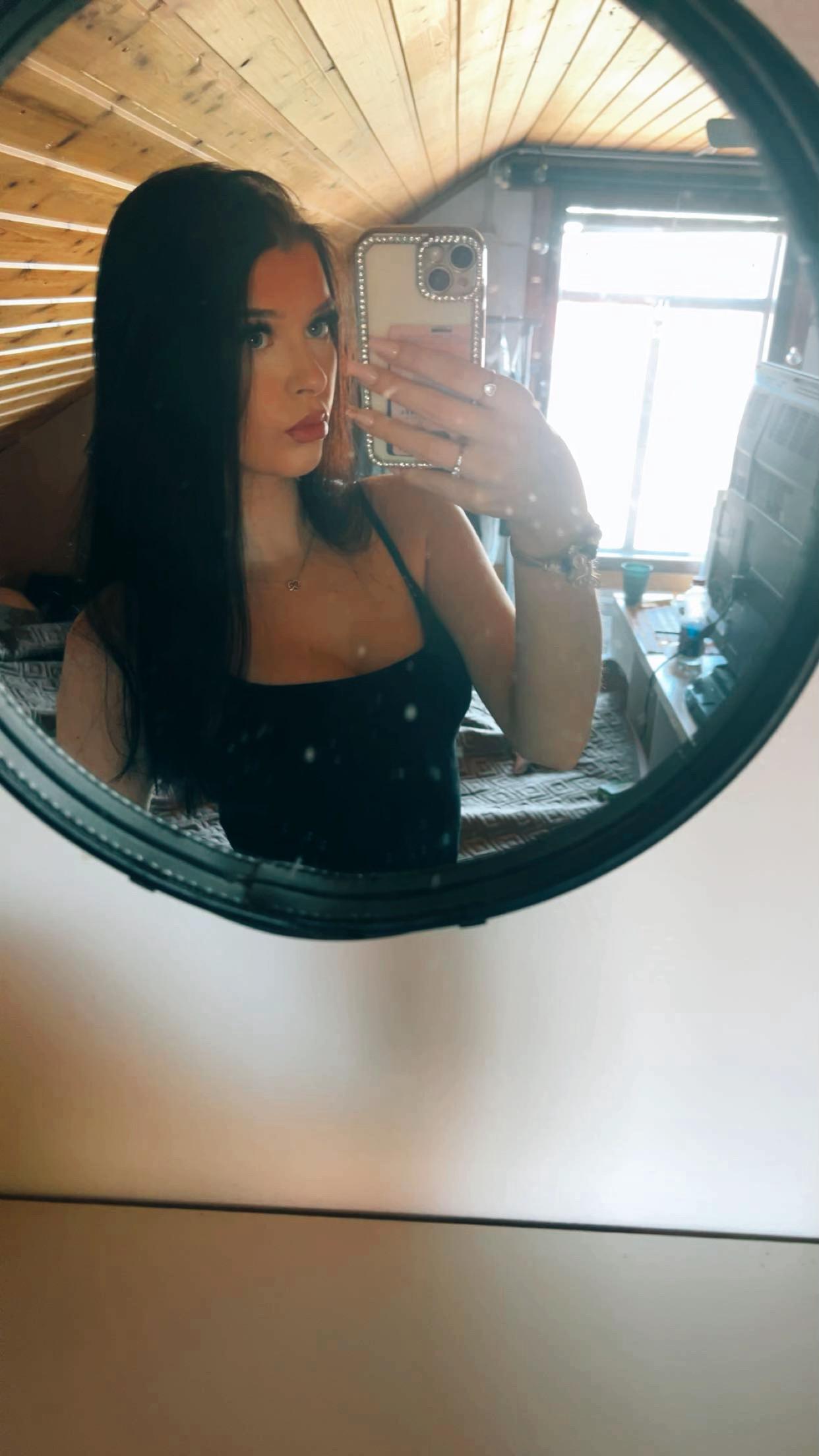 @minavilamaa