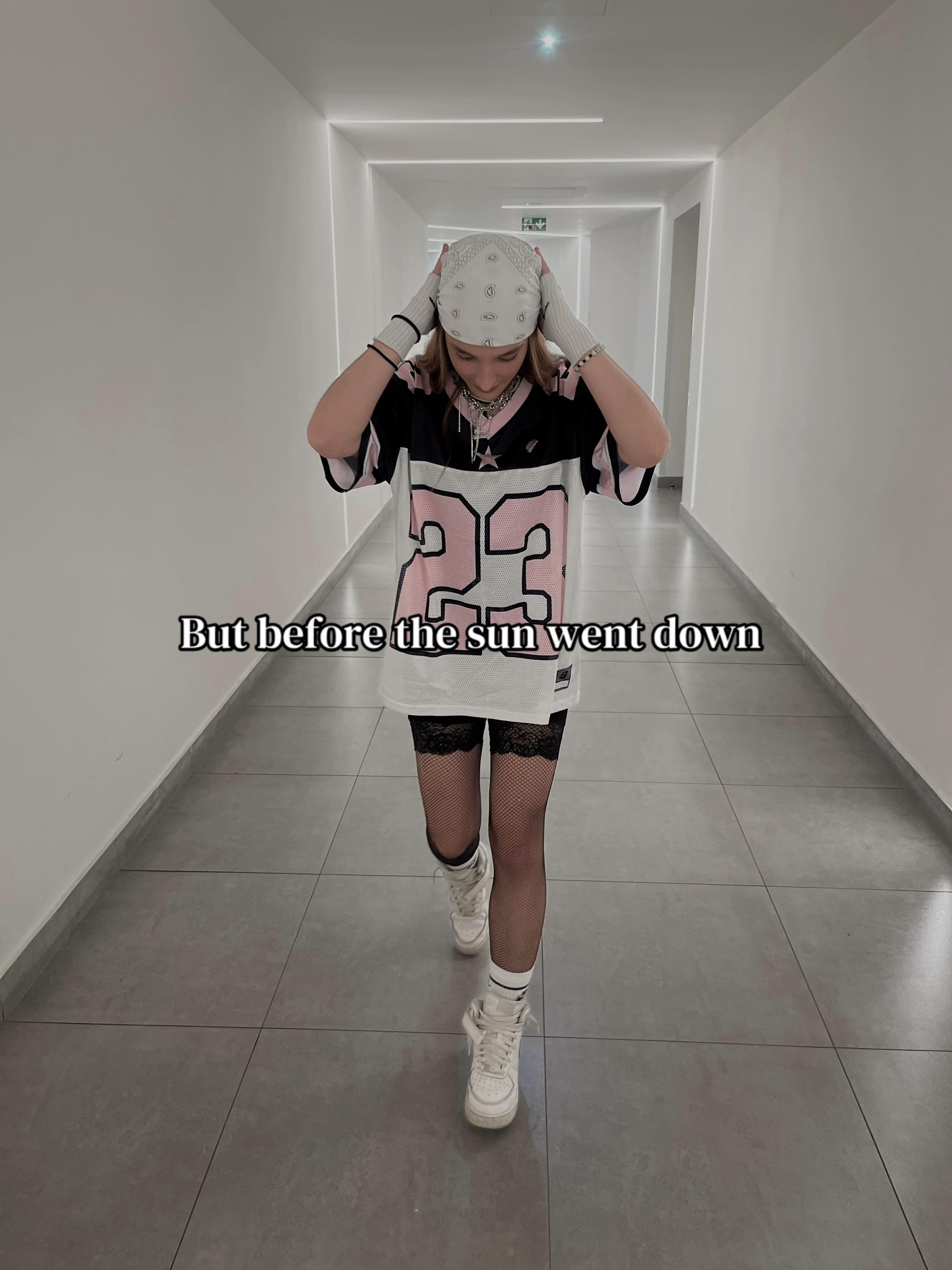 @leaᵇᵉ