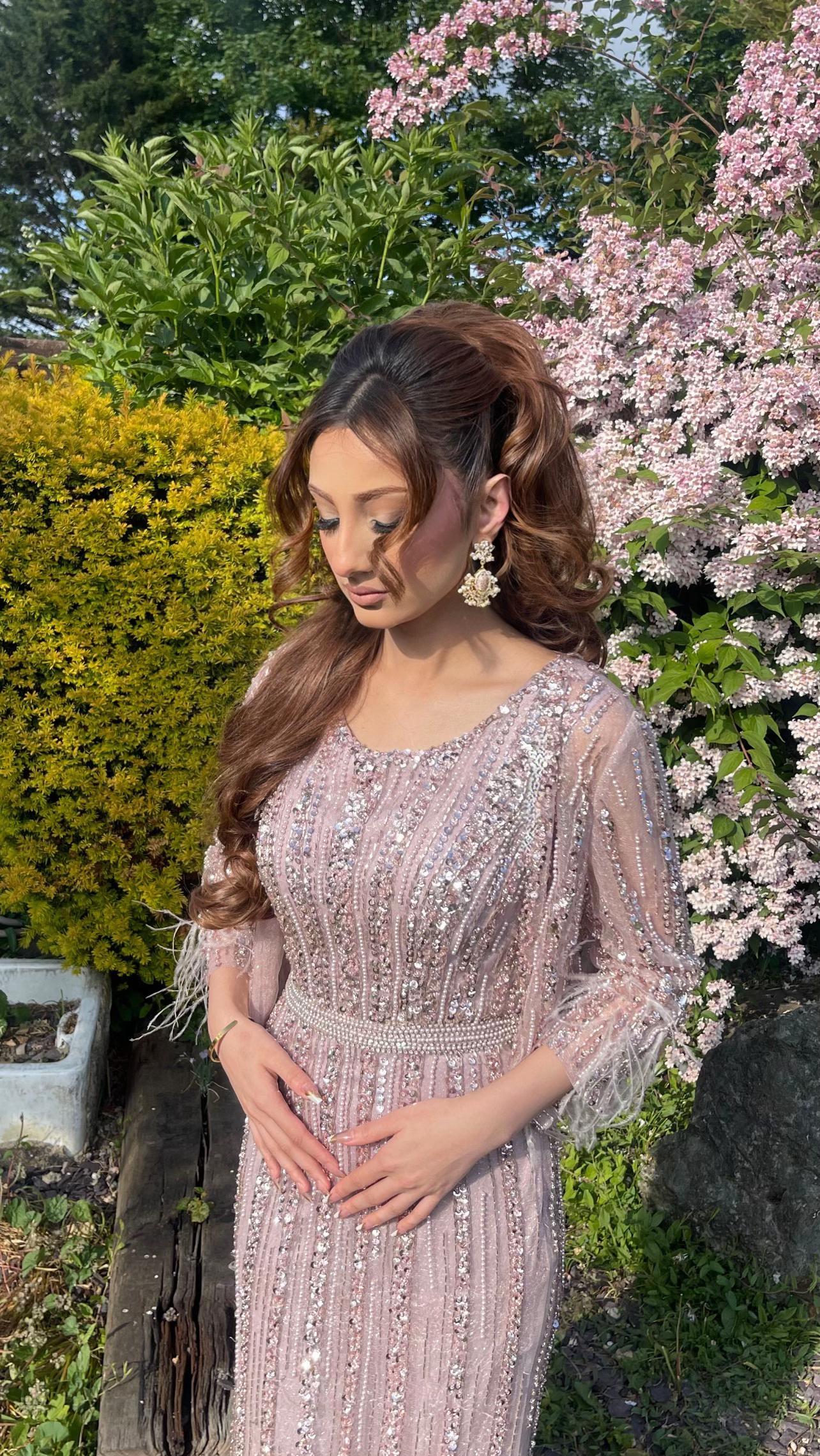 @HairBy.Eesha
