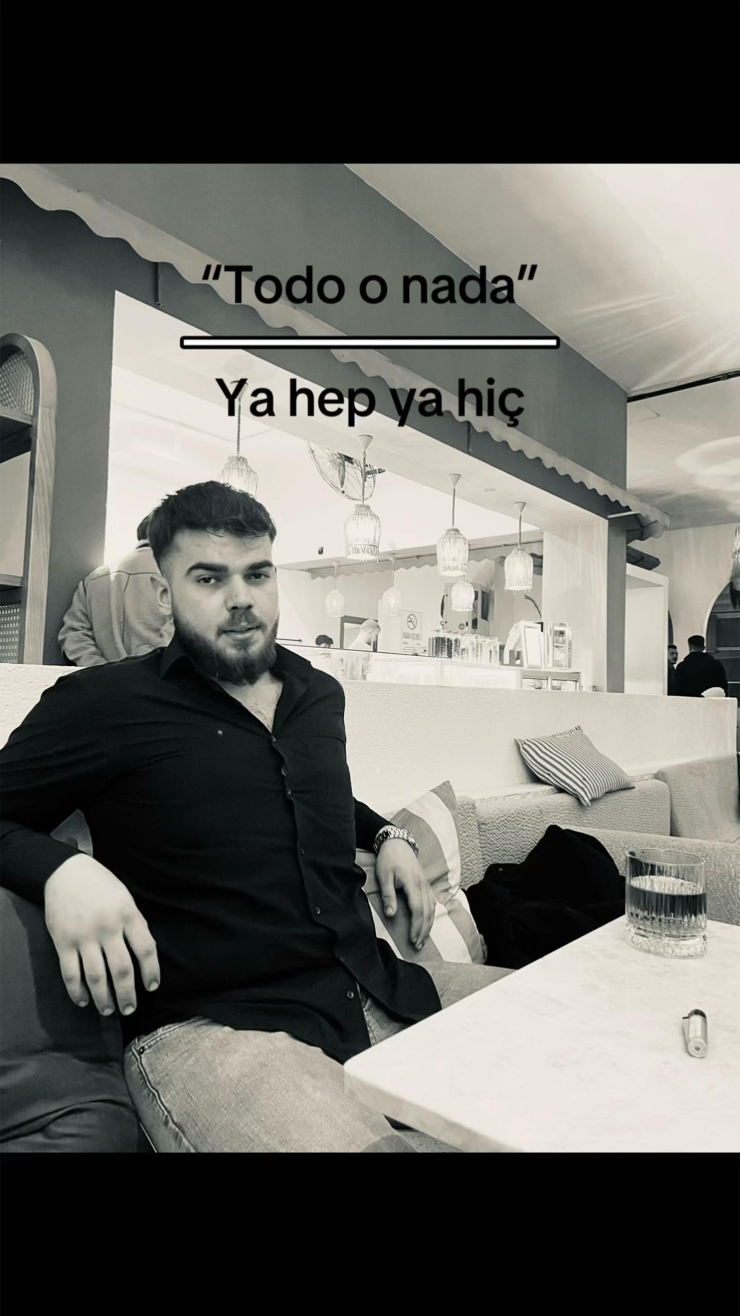 @🦂