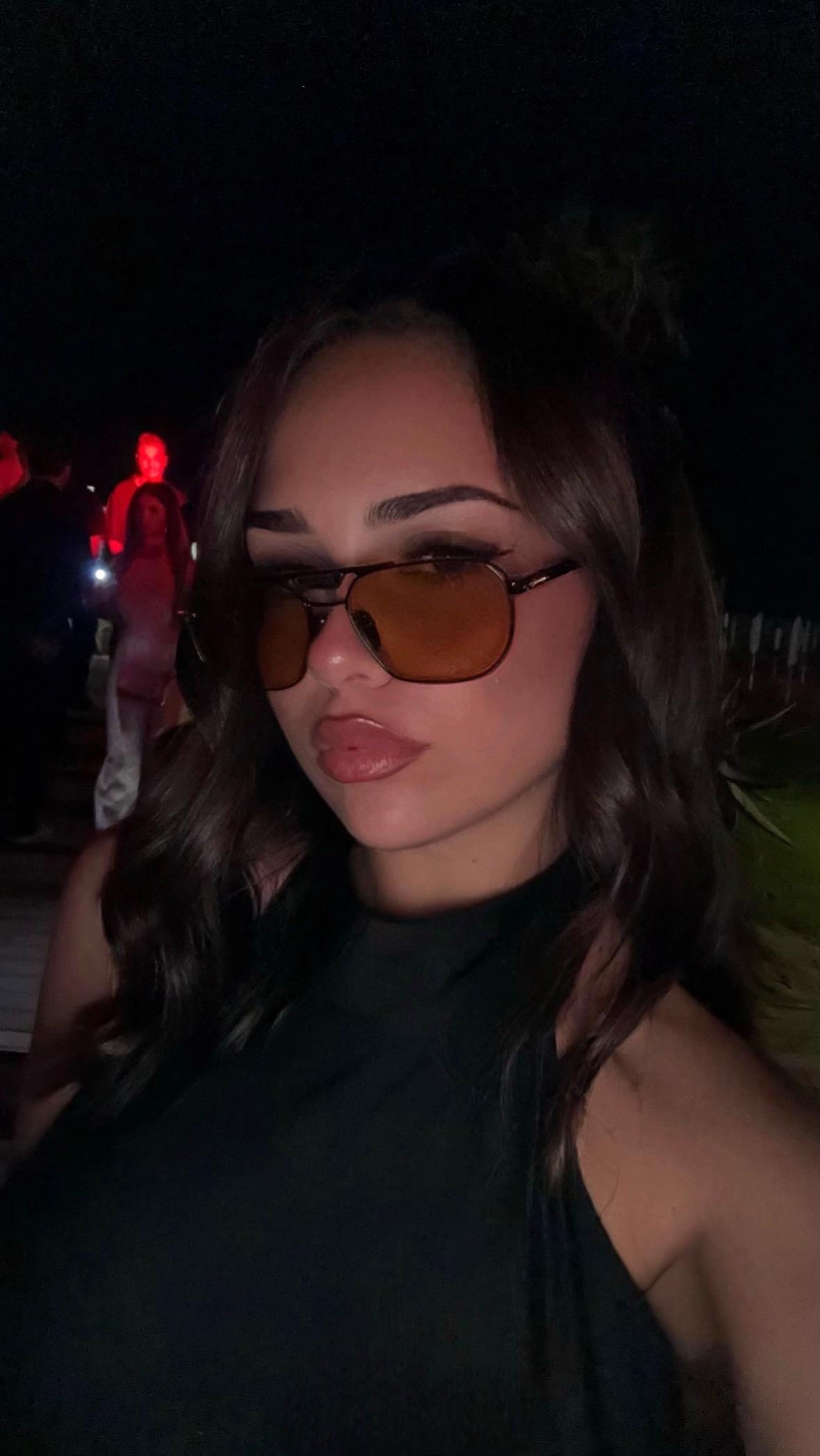 @alessyavitale