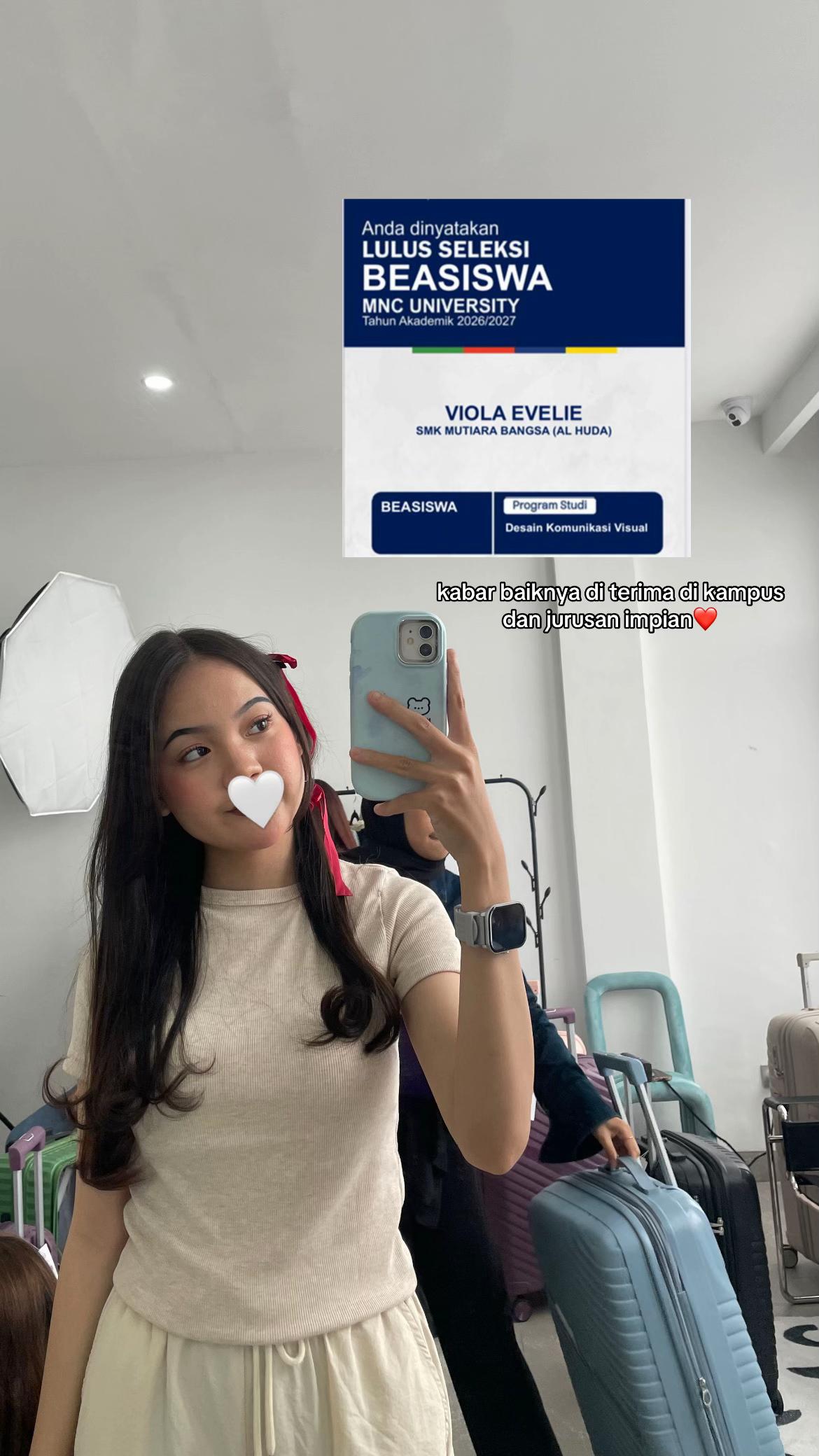 @viiolaee