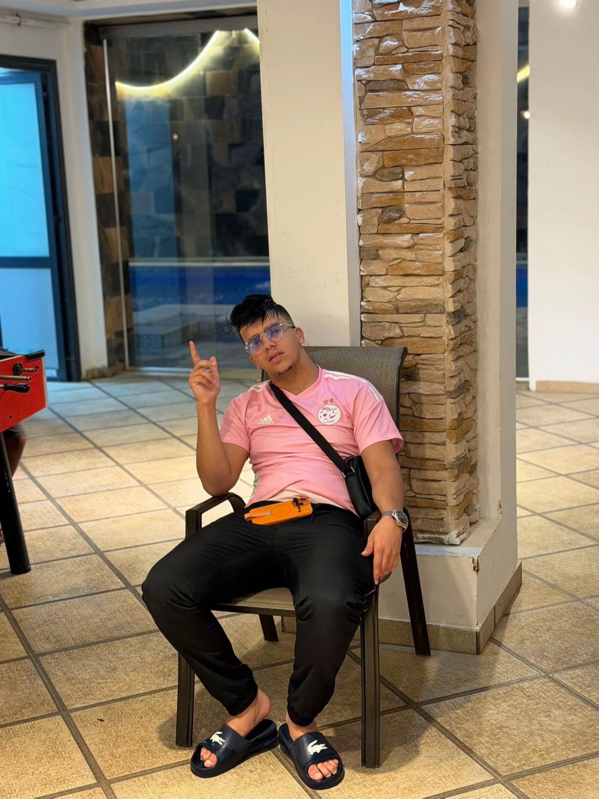 @BOUZIAN bouzi