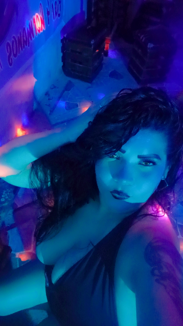 @Bella Davila