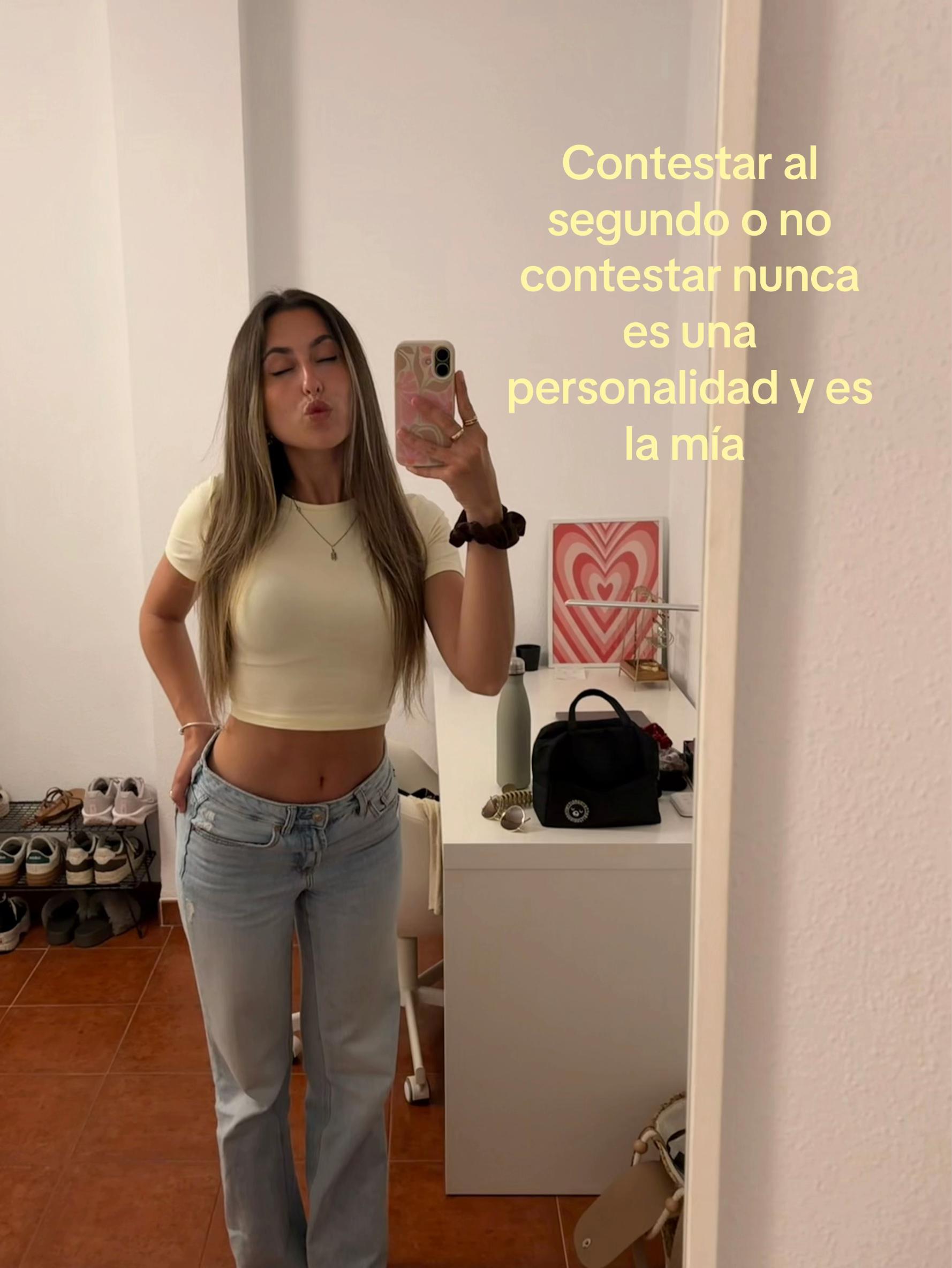 @Victoria Hernández