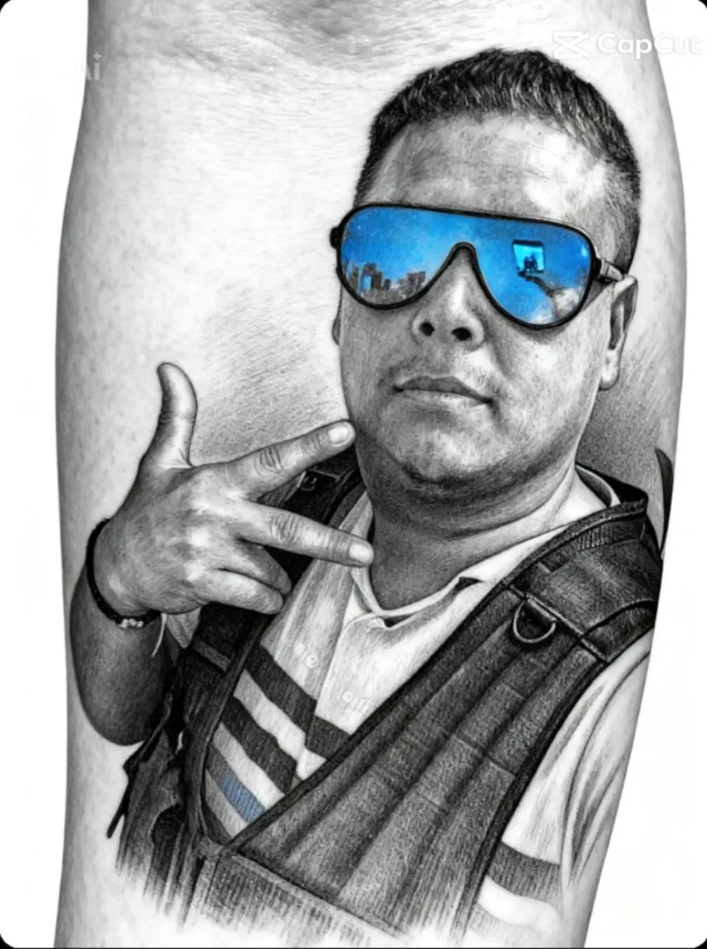 @EL ⬇️rey de las_⬇️bromas✓
