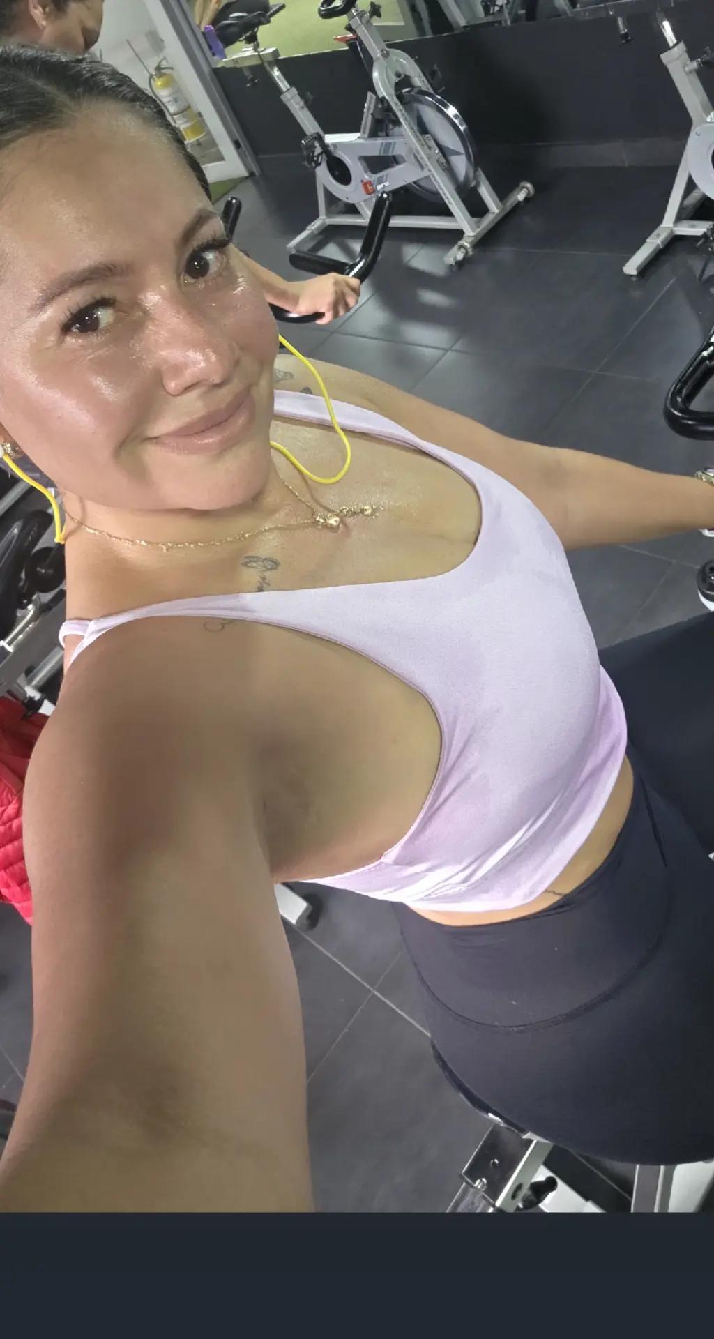 @buitrago9335 s&iacute;guenos