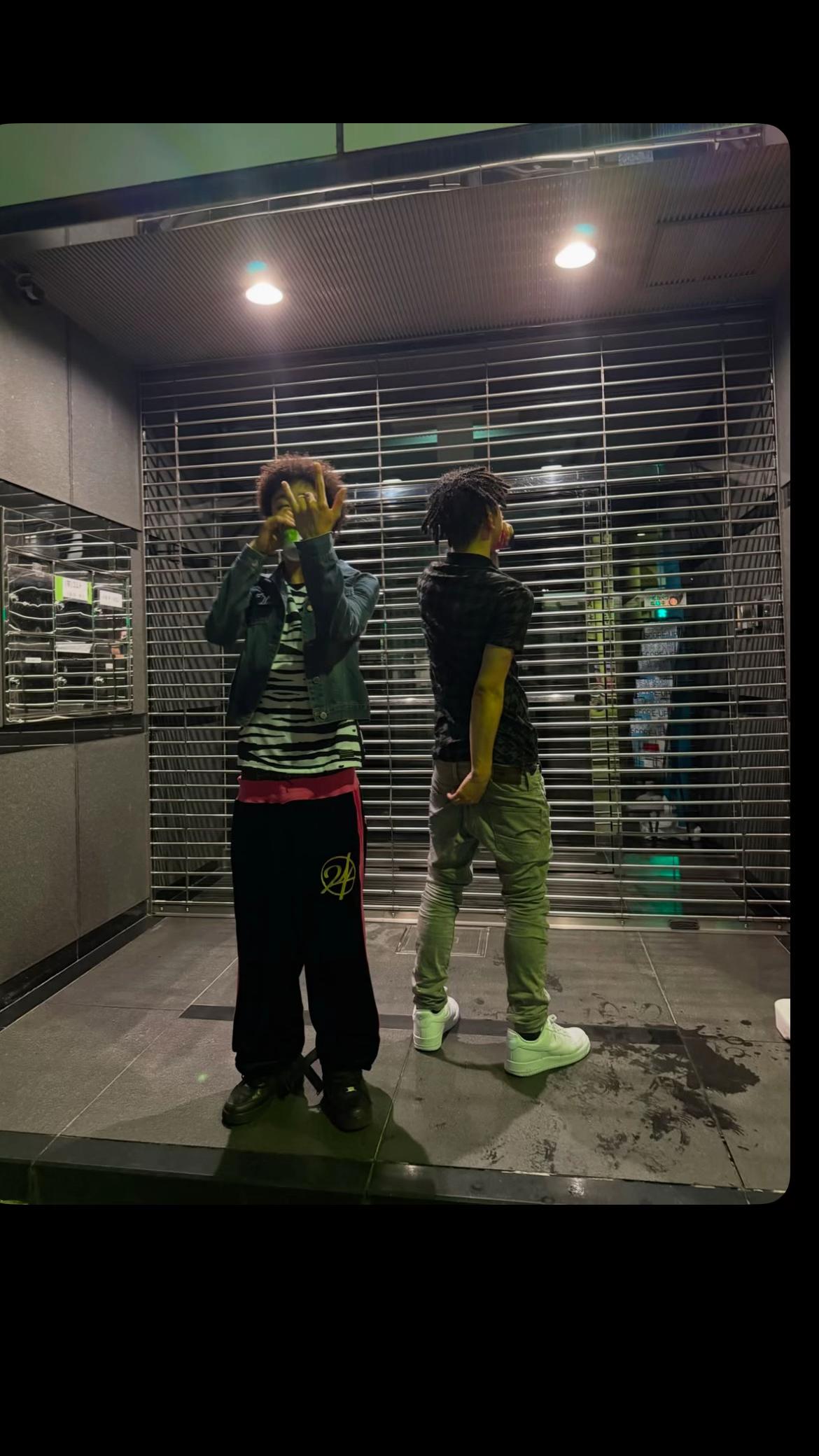 @Sly$icksirro