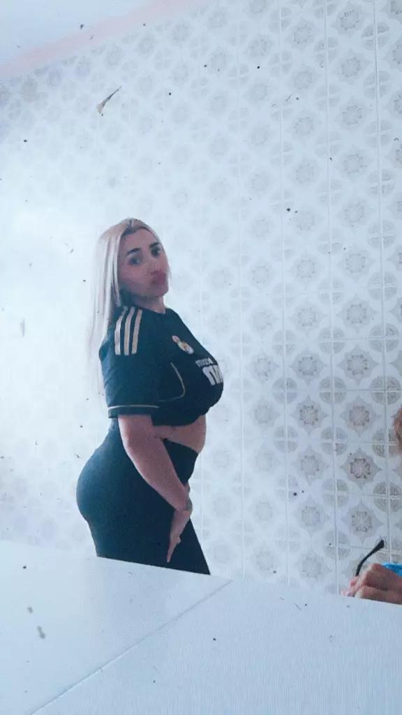 @Isa Amador