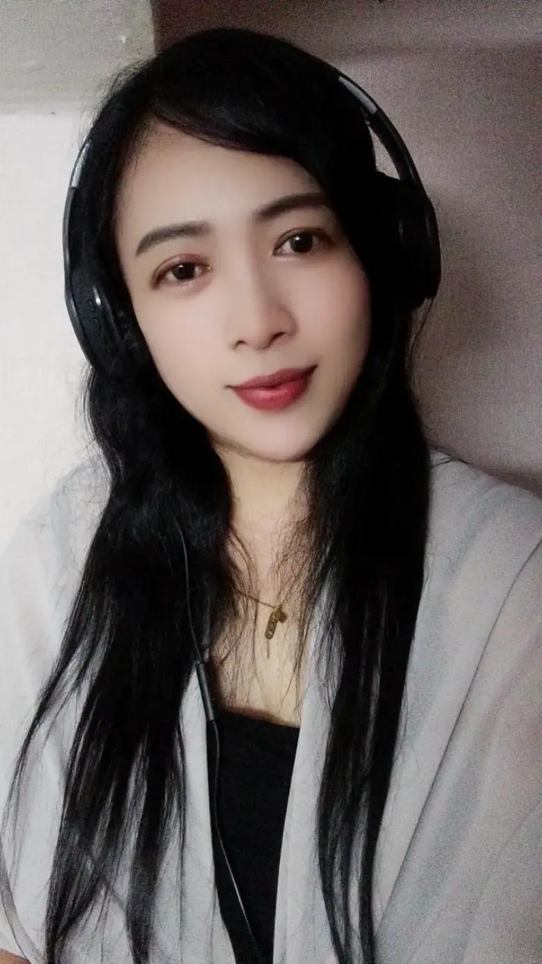 @Ling Ling🇲🇨🇭🇰