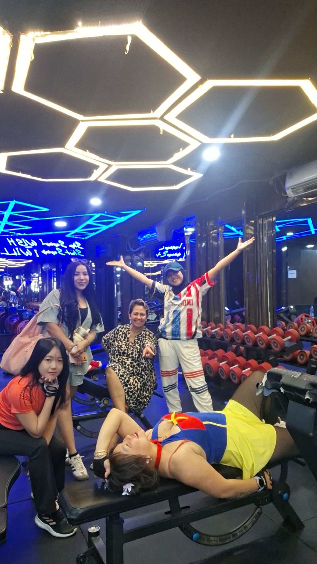 @Stevly Lau store