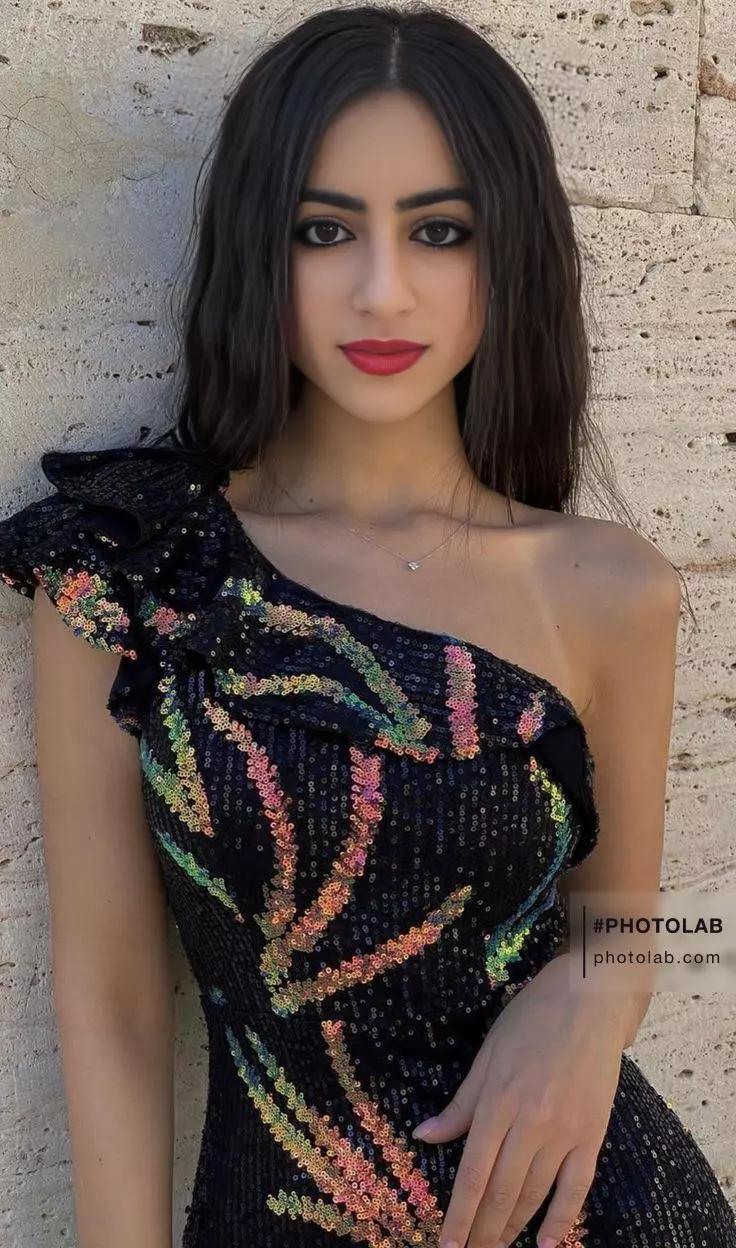 @Vanessa