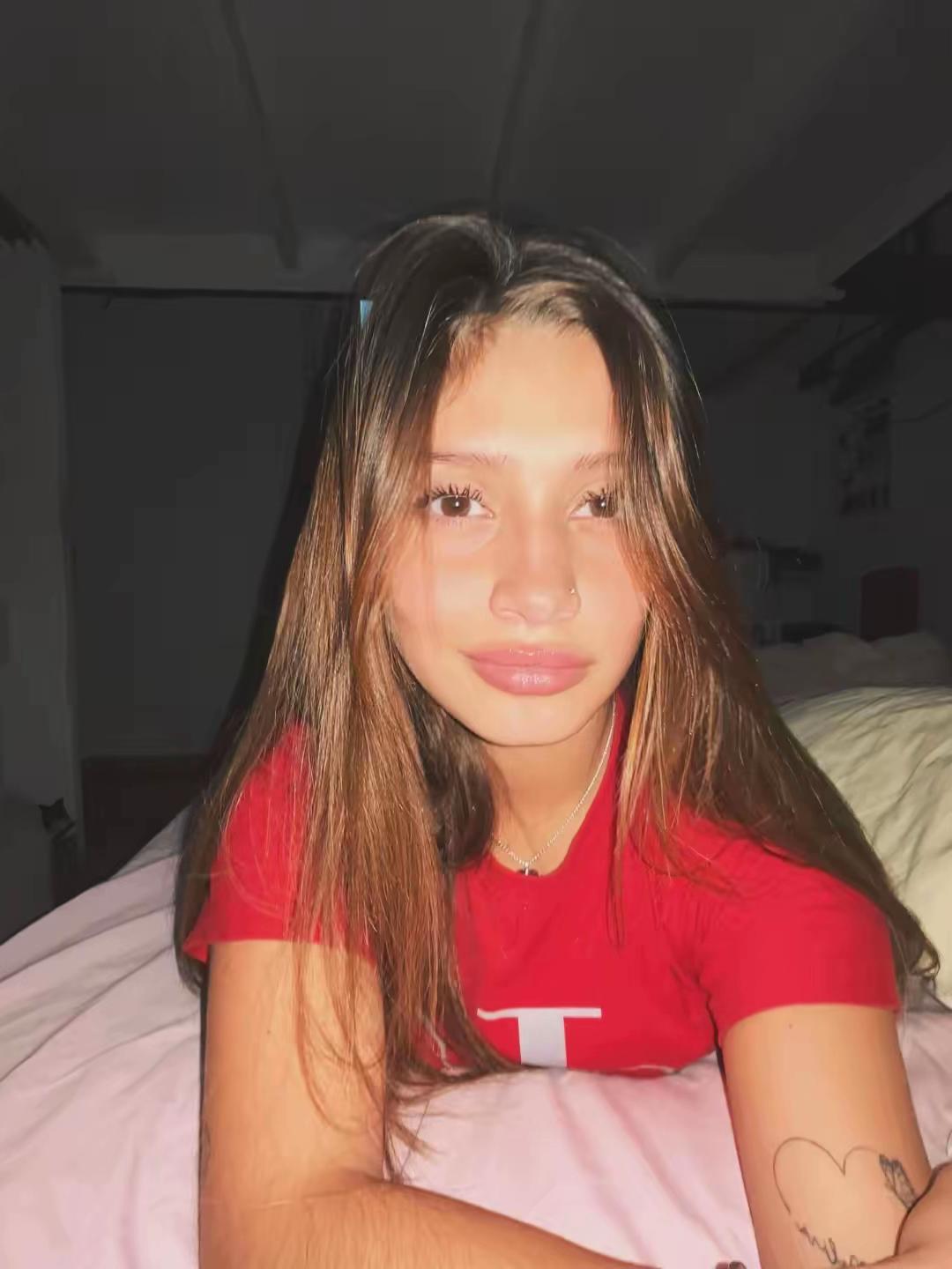 @Kiari1_.