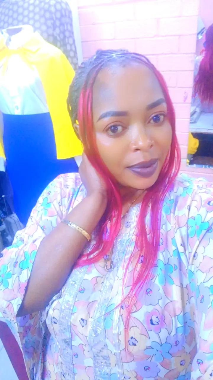 @naomi kaningu