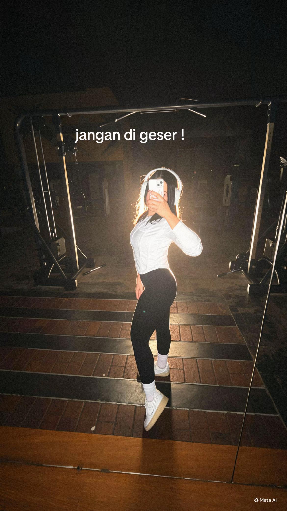 @Vickyvwa