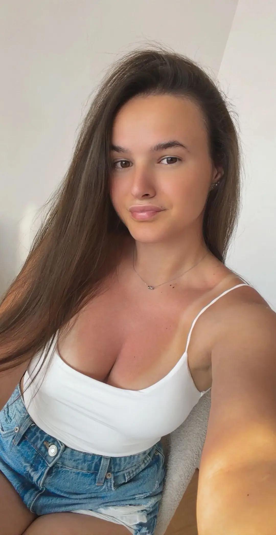 @Emina Kahriman