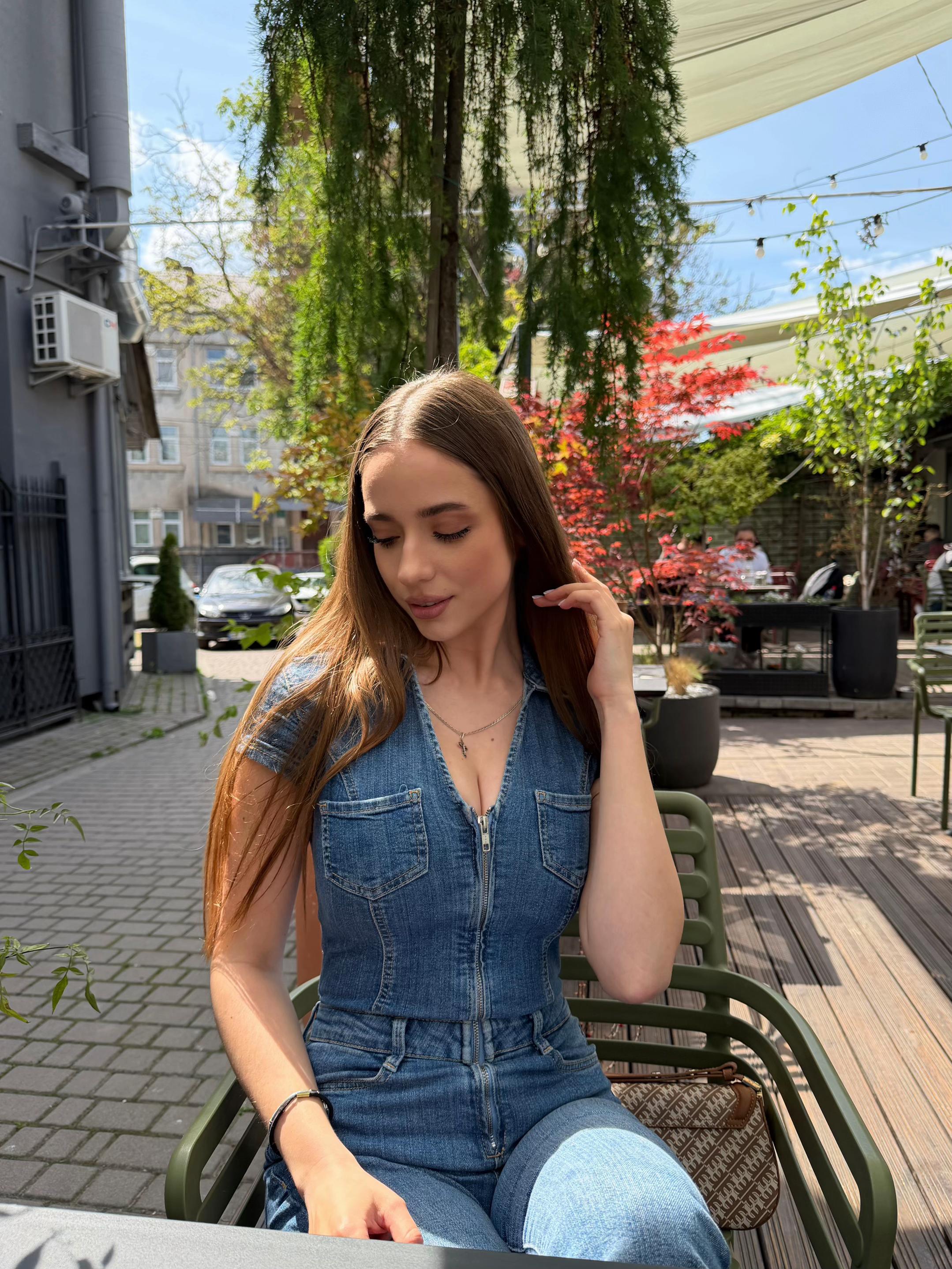 @Оленка