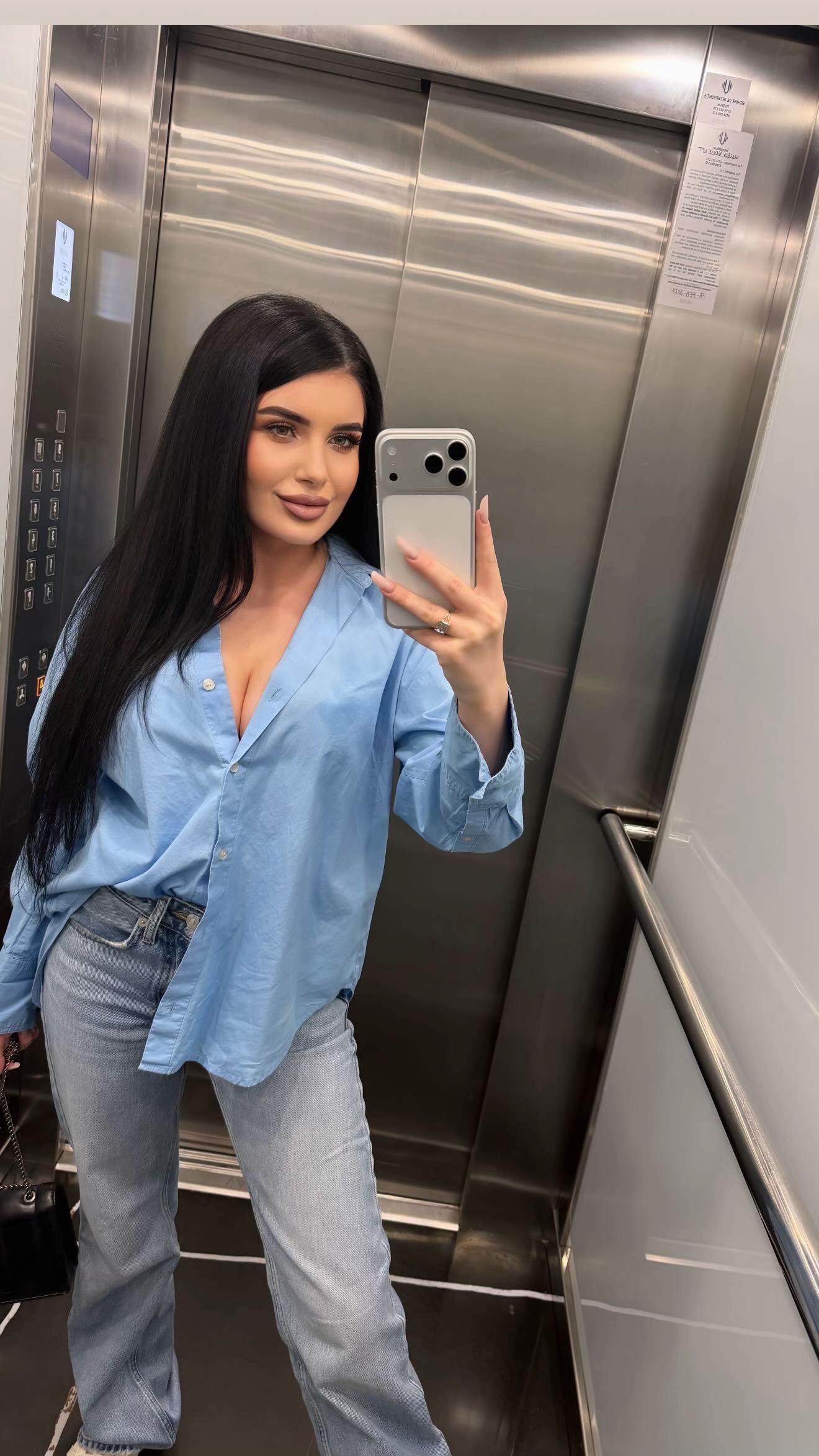 @𝐋𝐢𝐯𝐢𝐚