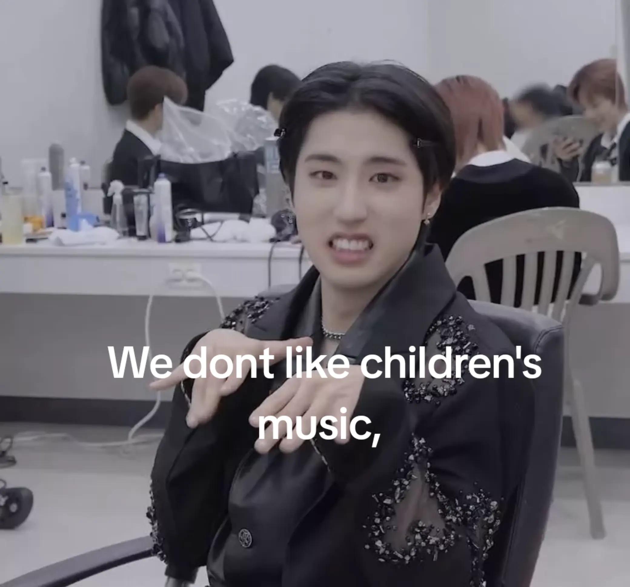 @🧋- YUNJIN¹⁴³ -🍒