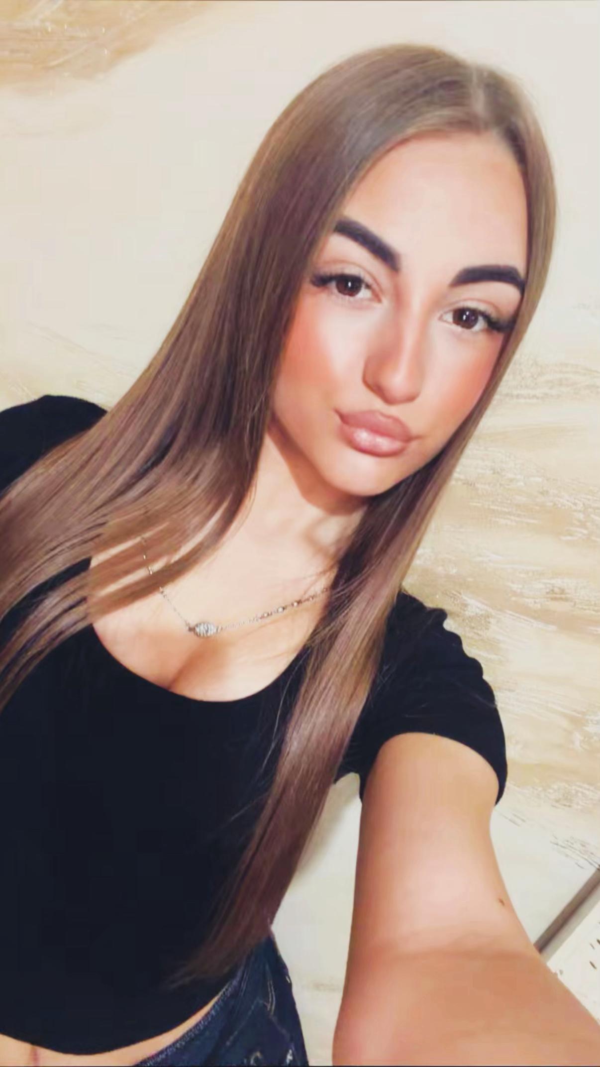 @🖤