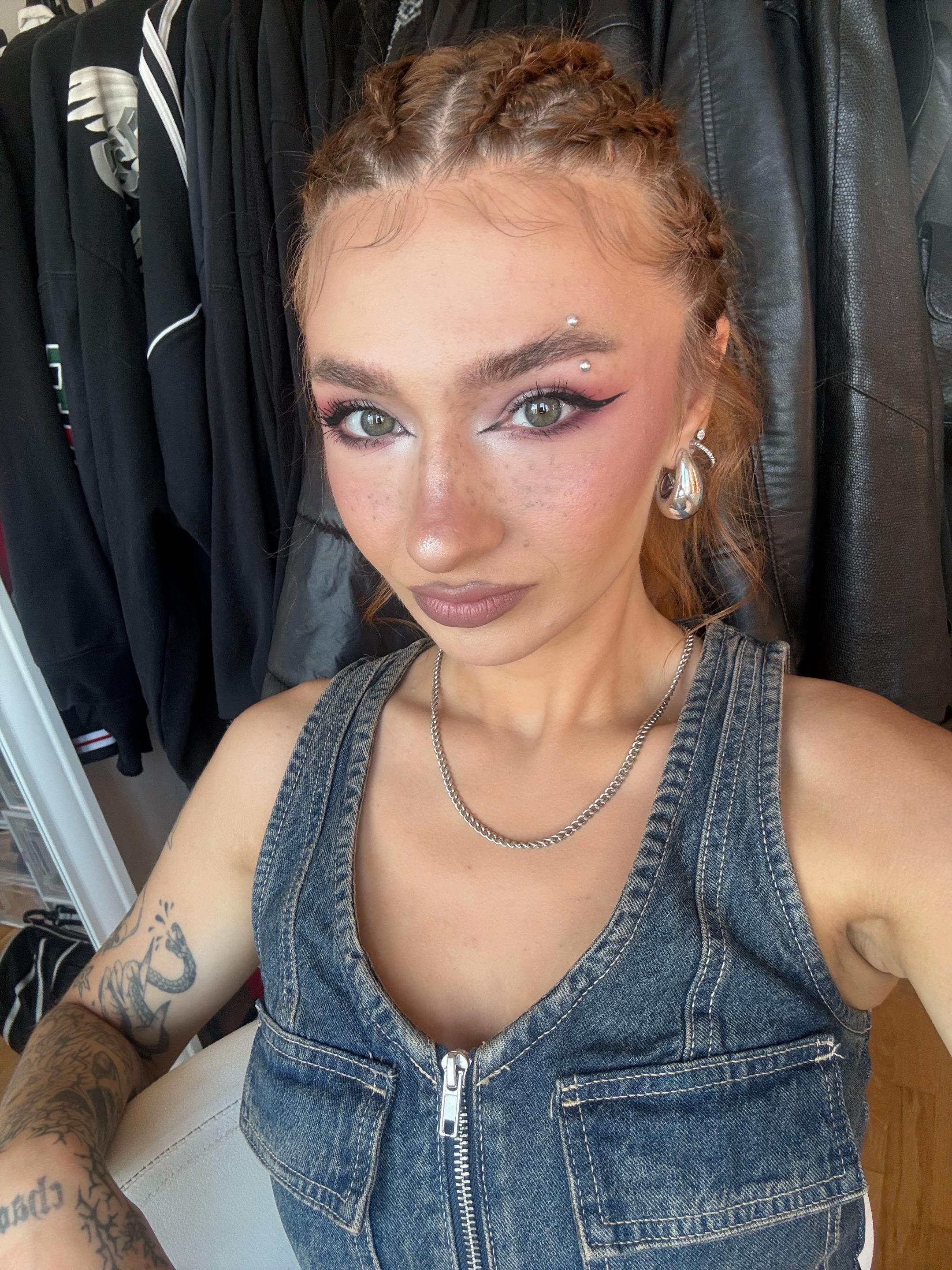 @BLVCKQU