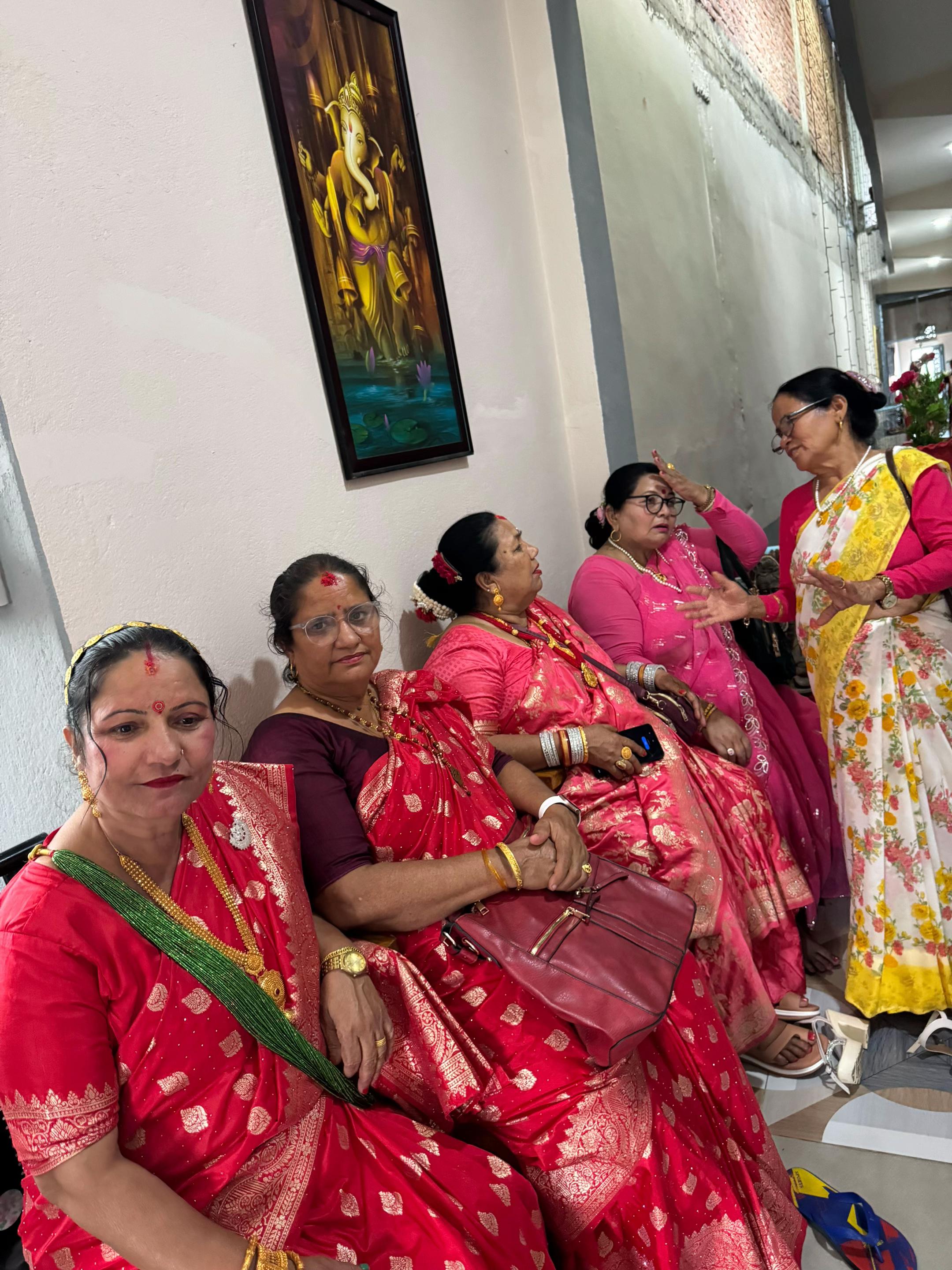 @राधा आचार्य