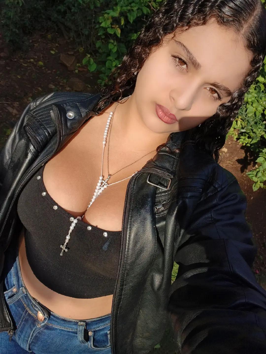 @J_V🦋❄️.
