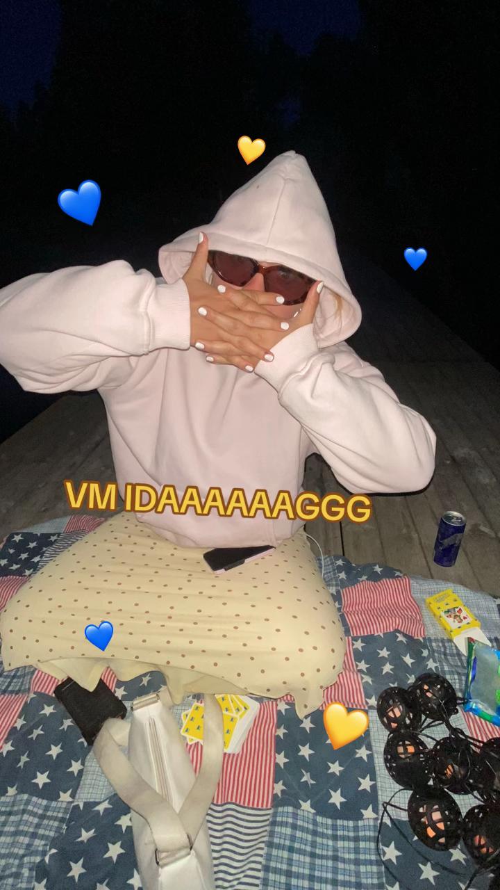 @Elviraaaaa <333