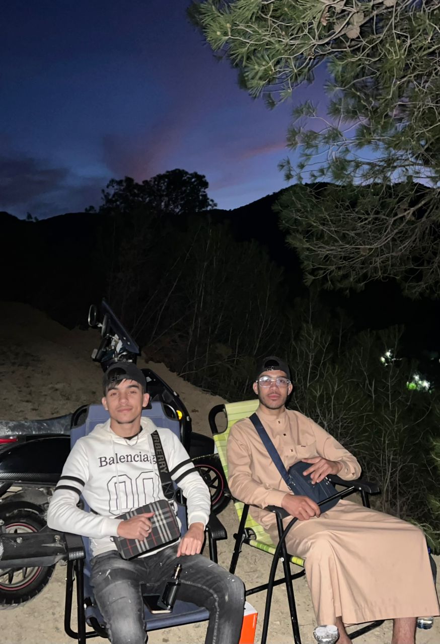 @𝚃𝙾𝚄𝙵𝙸𝙺 🇩🇿⃢⃟🥷