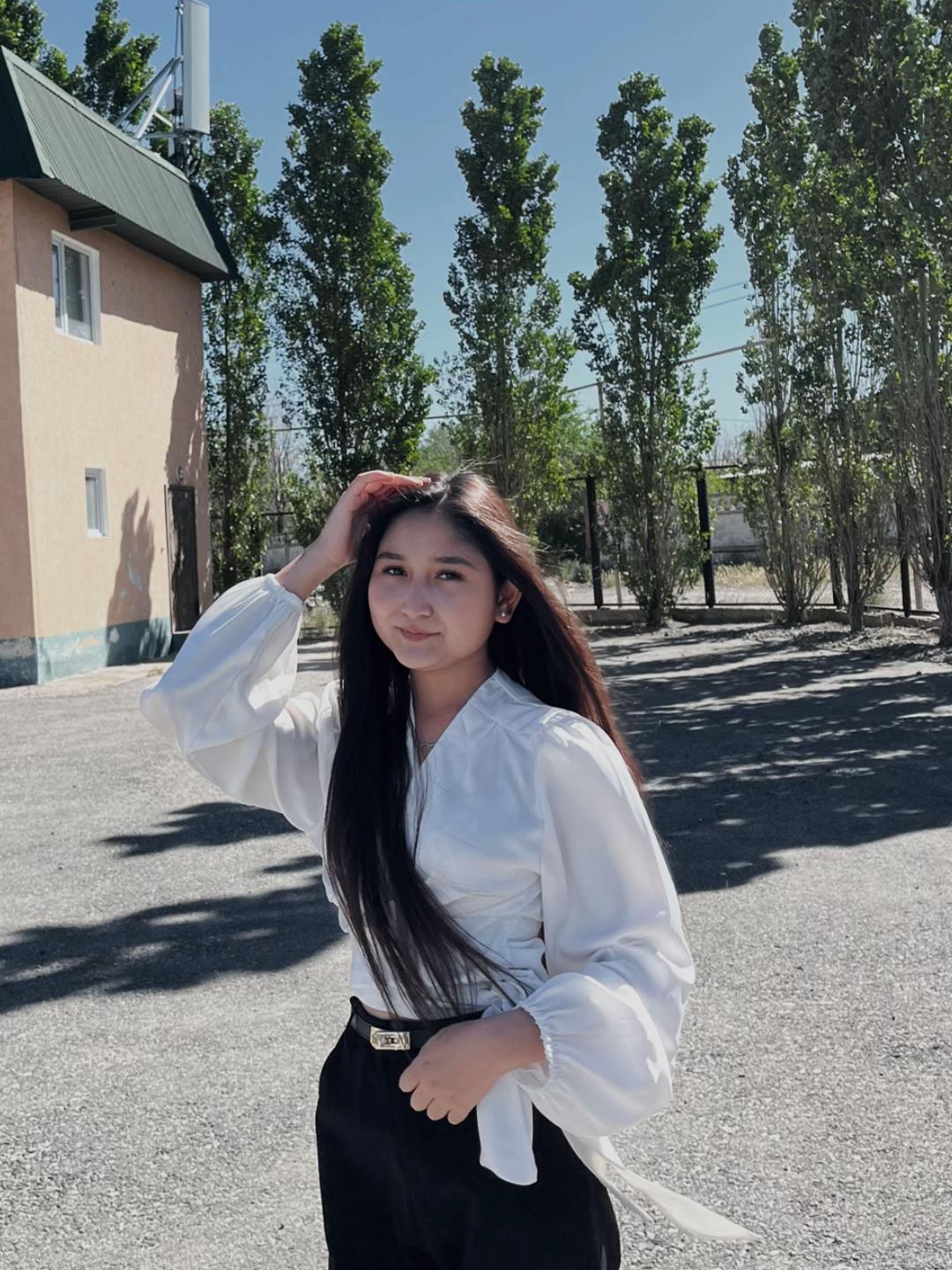 @_adilzhanovna_