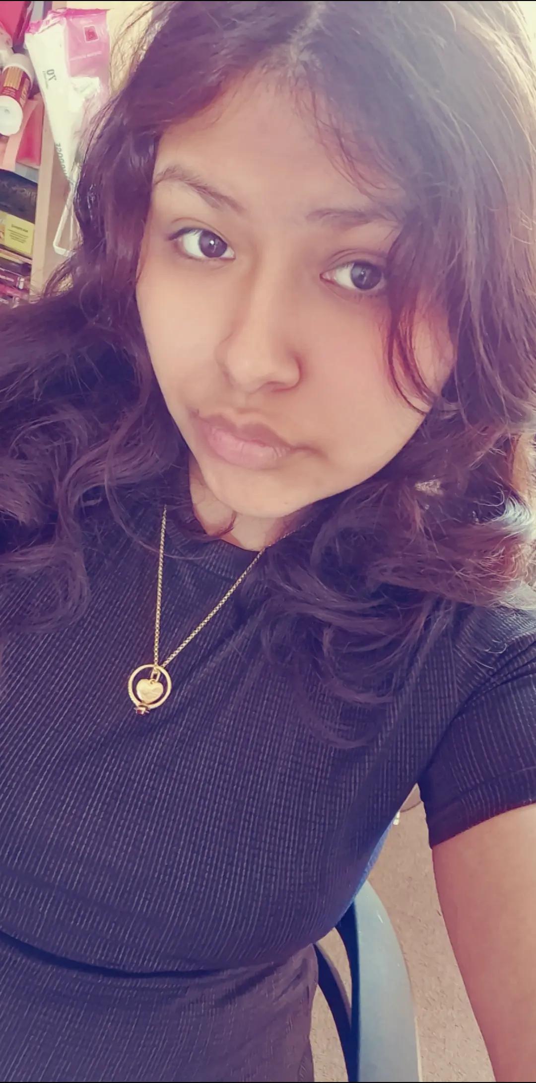 @𝒚𝒆𝒍𝒊🇧🇴💕