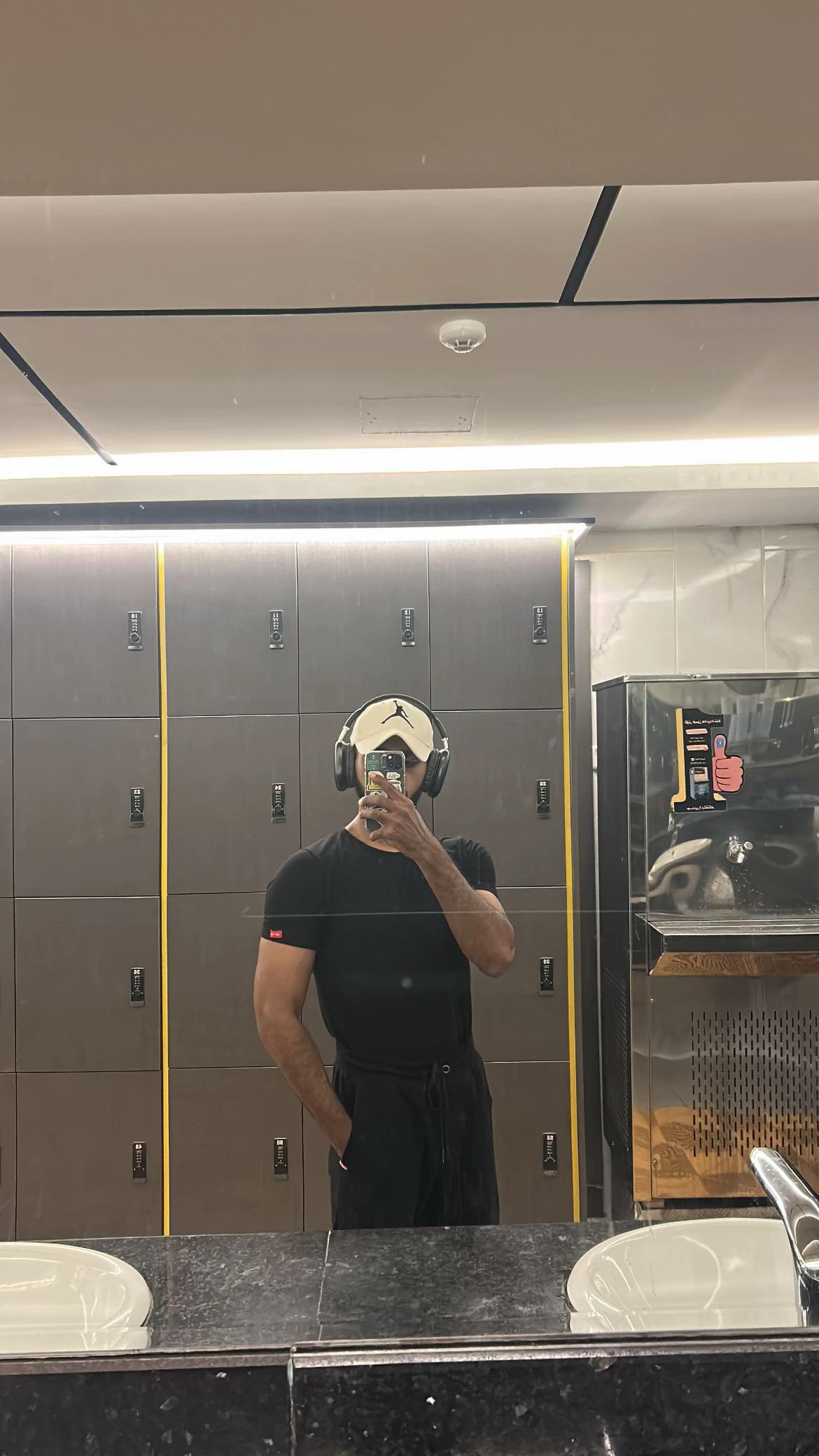 @M
